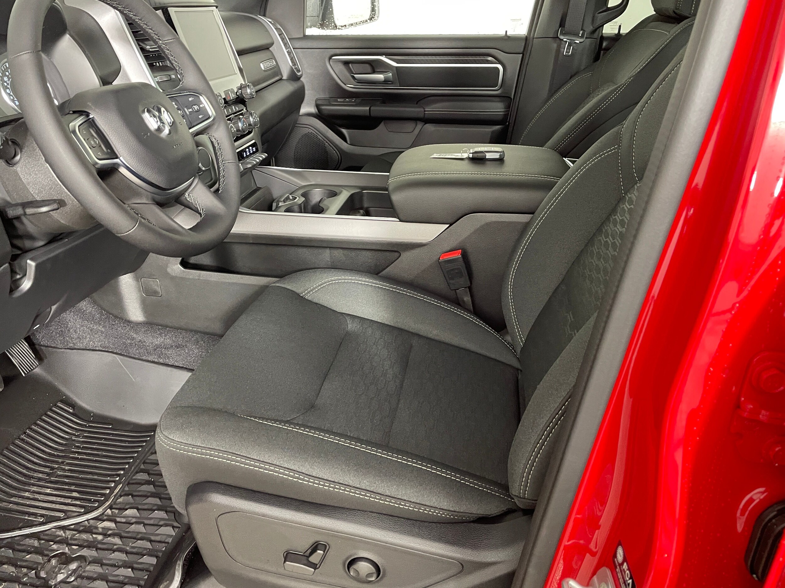 2025 Ram 1500 Big Horn photo 2
