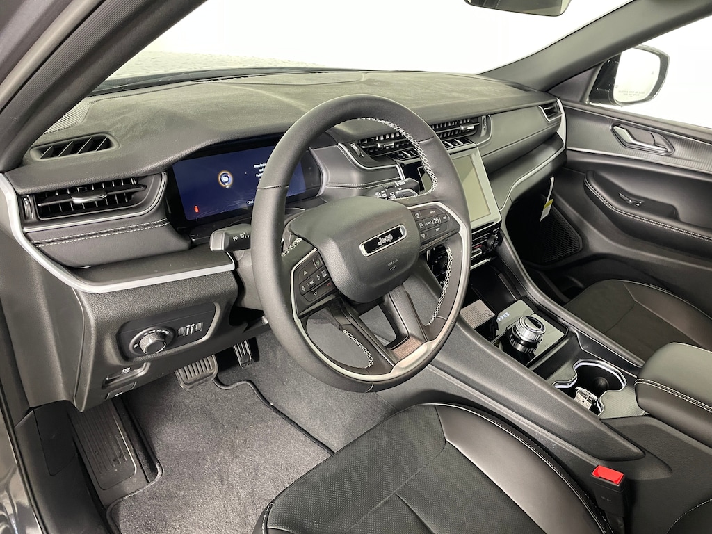 New 2025 Jeep Grand Cherokee L ALTITUDE 4X4 Sport Utility