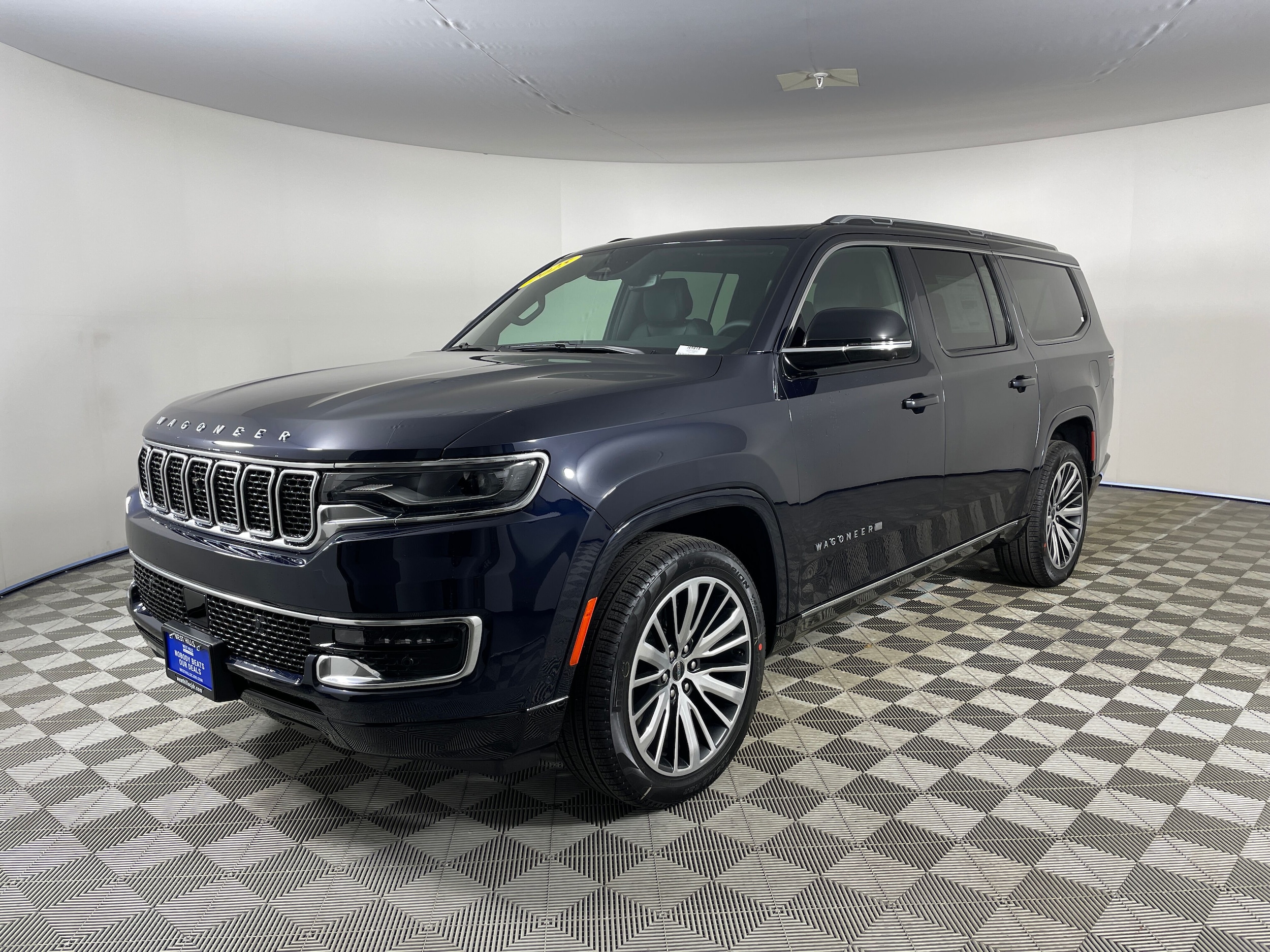 2025 Jeep Wagoneer L Series II's photo