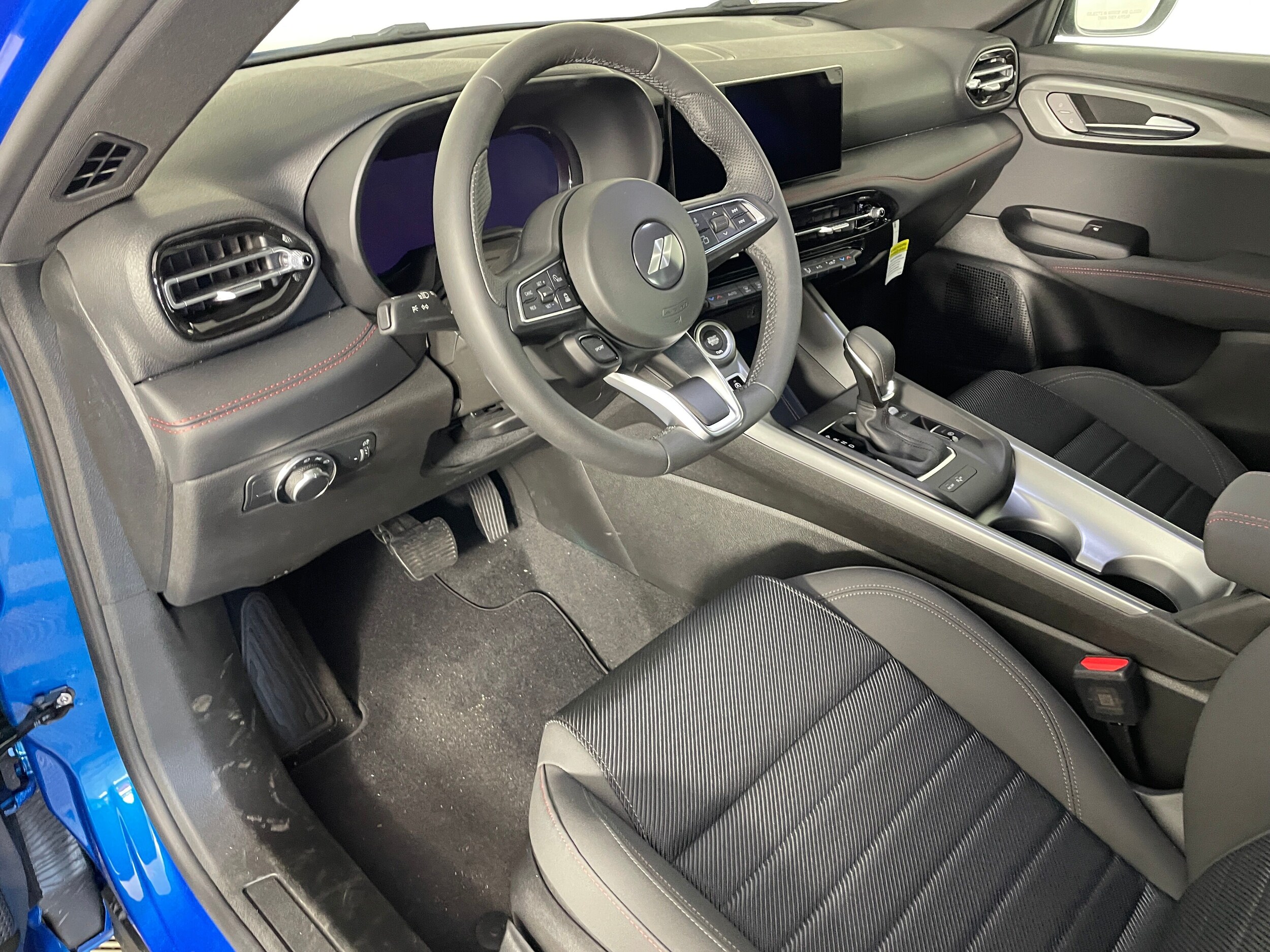 2025 Dodge Hornet GT photo 2