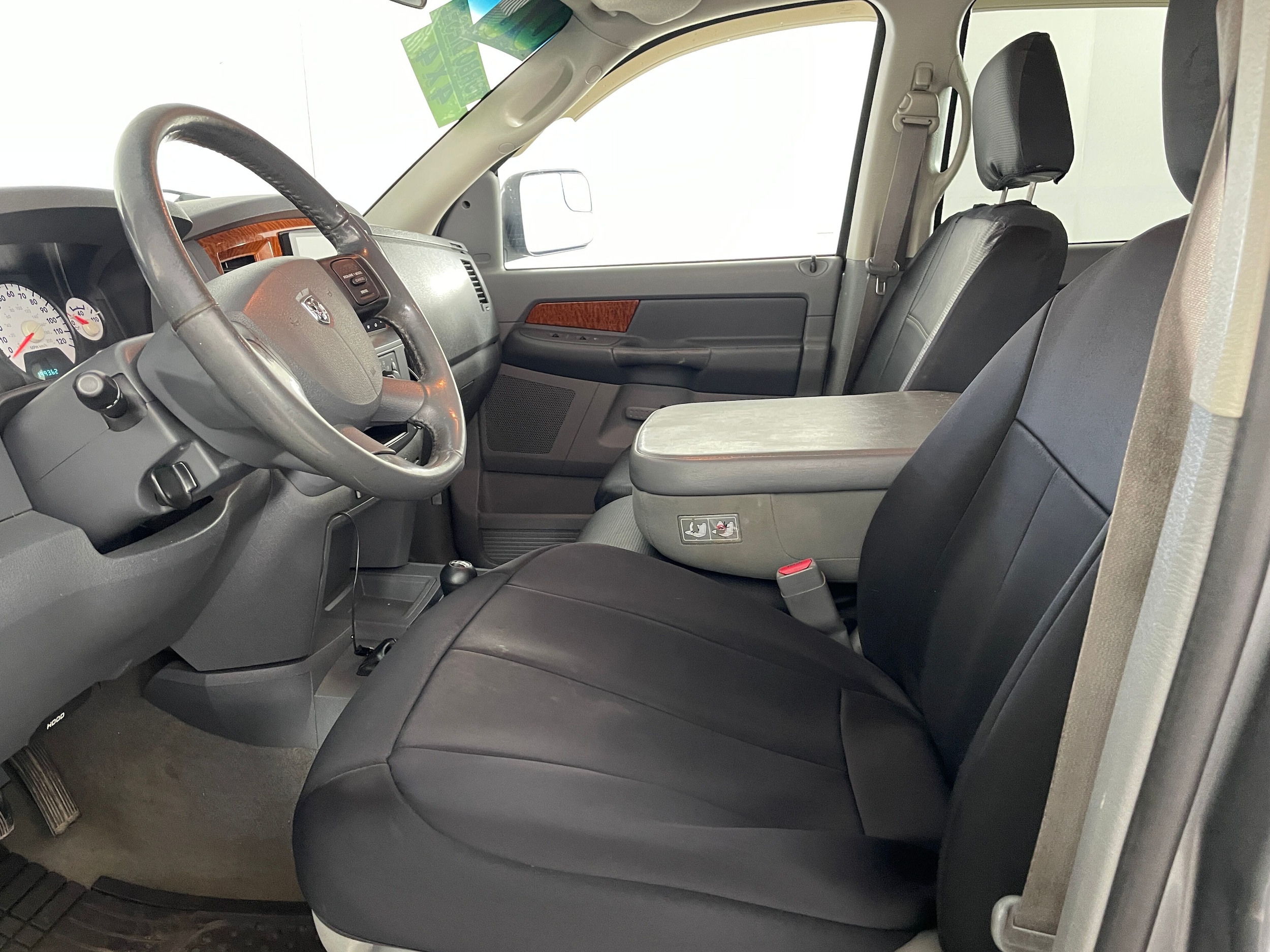 2006 Dodge Ram 2500 Laramie photo 2