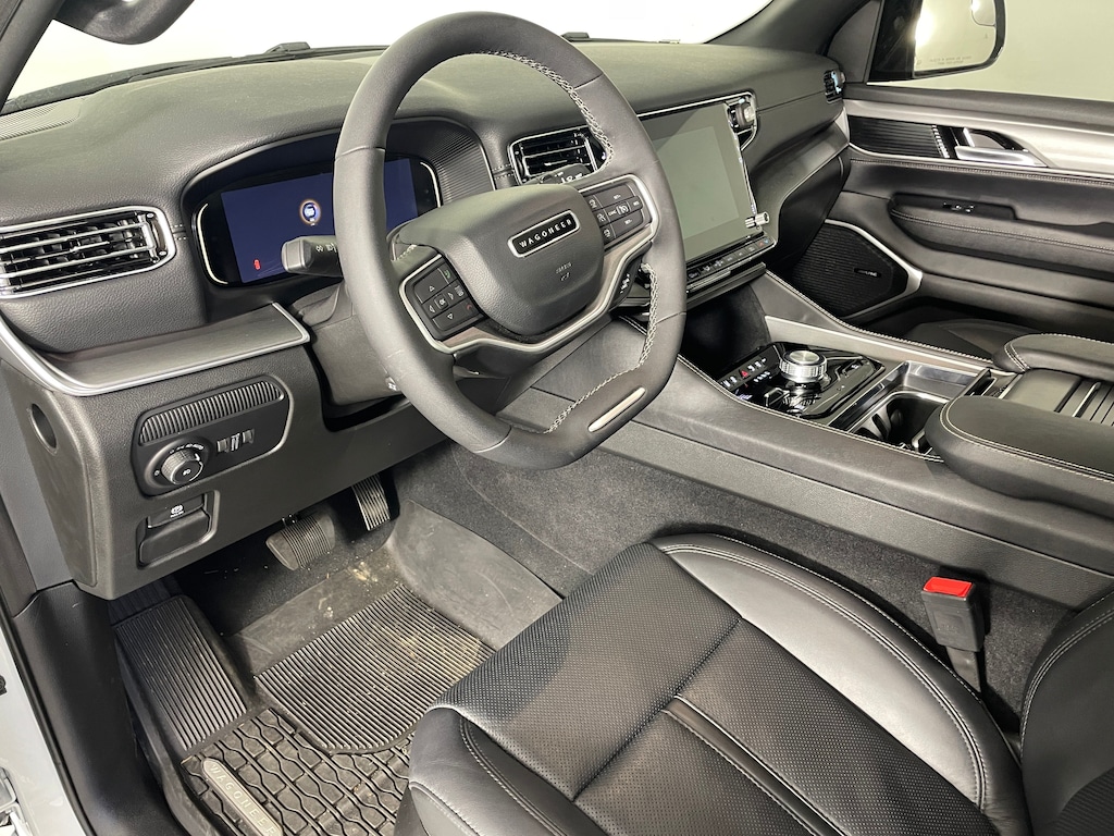 Used 2025 Jeep Wagoneer L Series II SUV