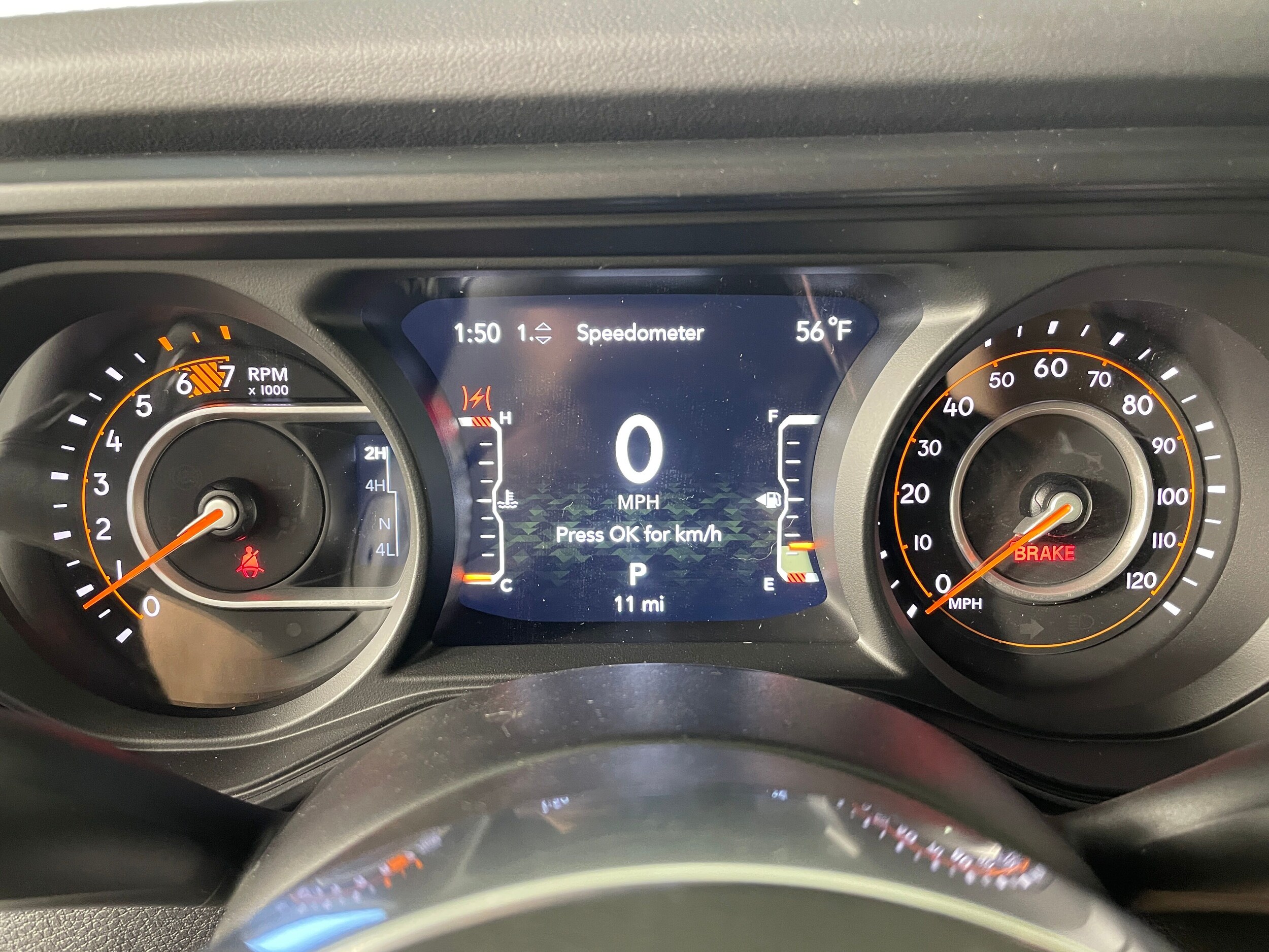 2025 Jeep Wrangler Sahara photo 4