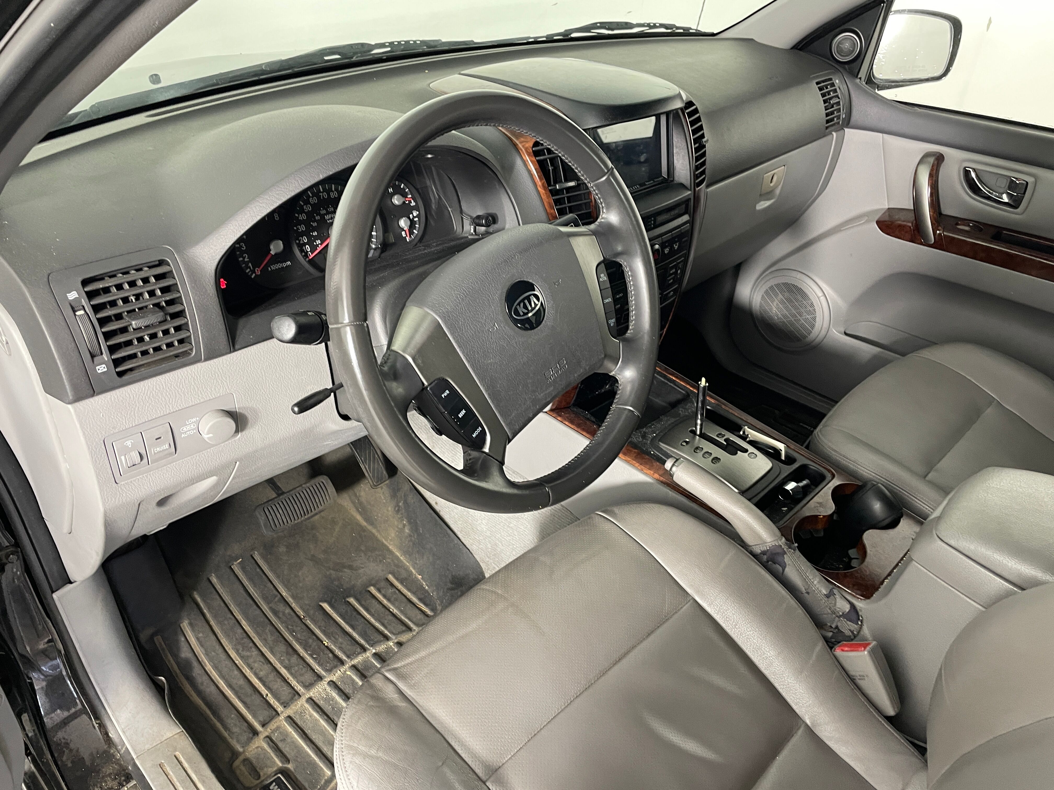 Used 2005 Kia Sorento SUV
