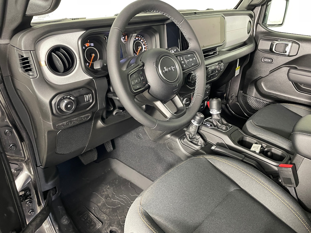 New 2026 Jeep Wrangler 4-DOOR WILLYS Sport Utility