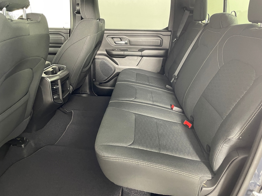 New 2026 Ram 1500 EXPRESS CREW CAB 4X4 5'7 BOX Pickup