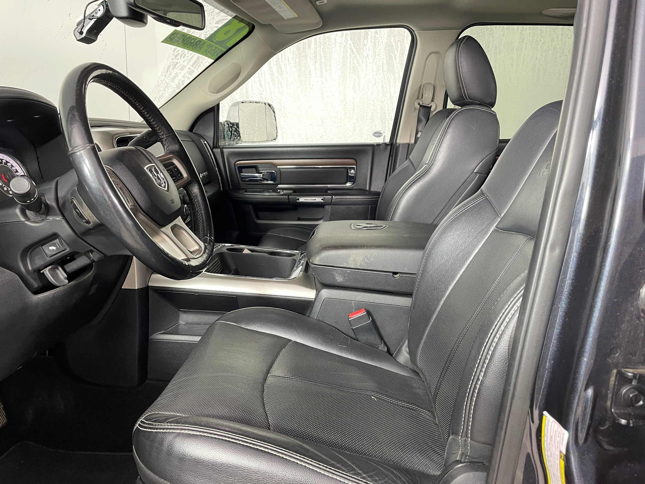 2018 Ram 2500 Laramie photo 2