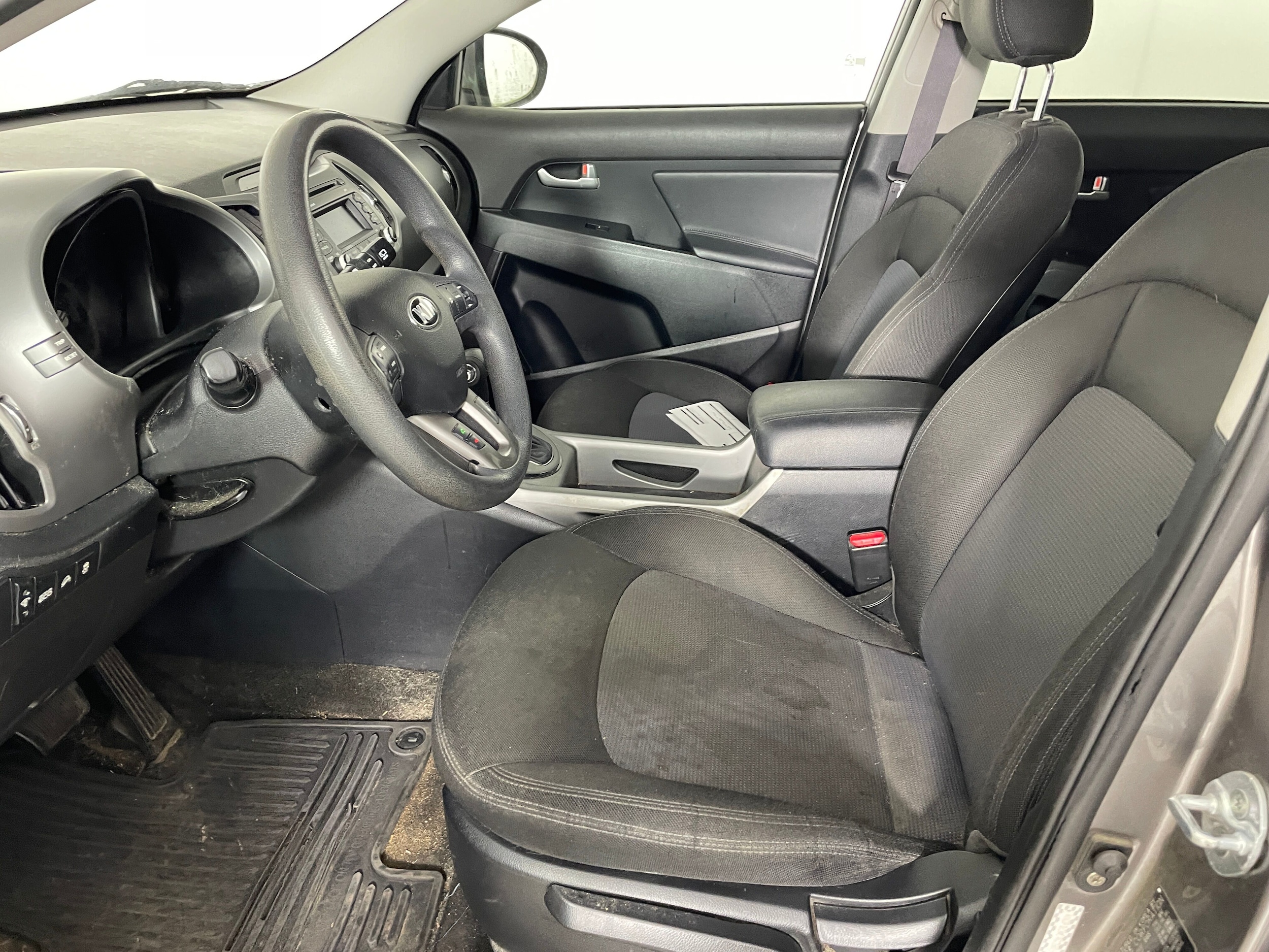 2016 Kia Sportage LX AWD photo 2