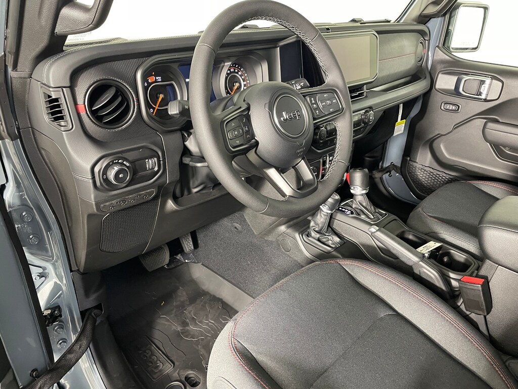 New 2026 Jeep Wrangler 4-DOOR RUBICON Sport Utility