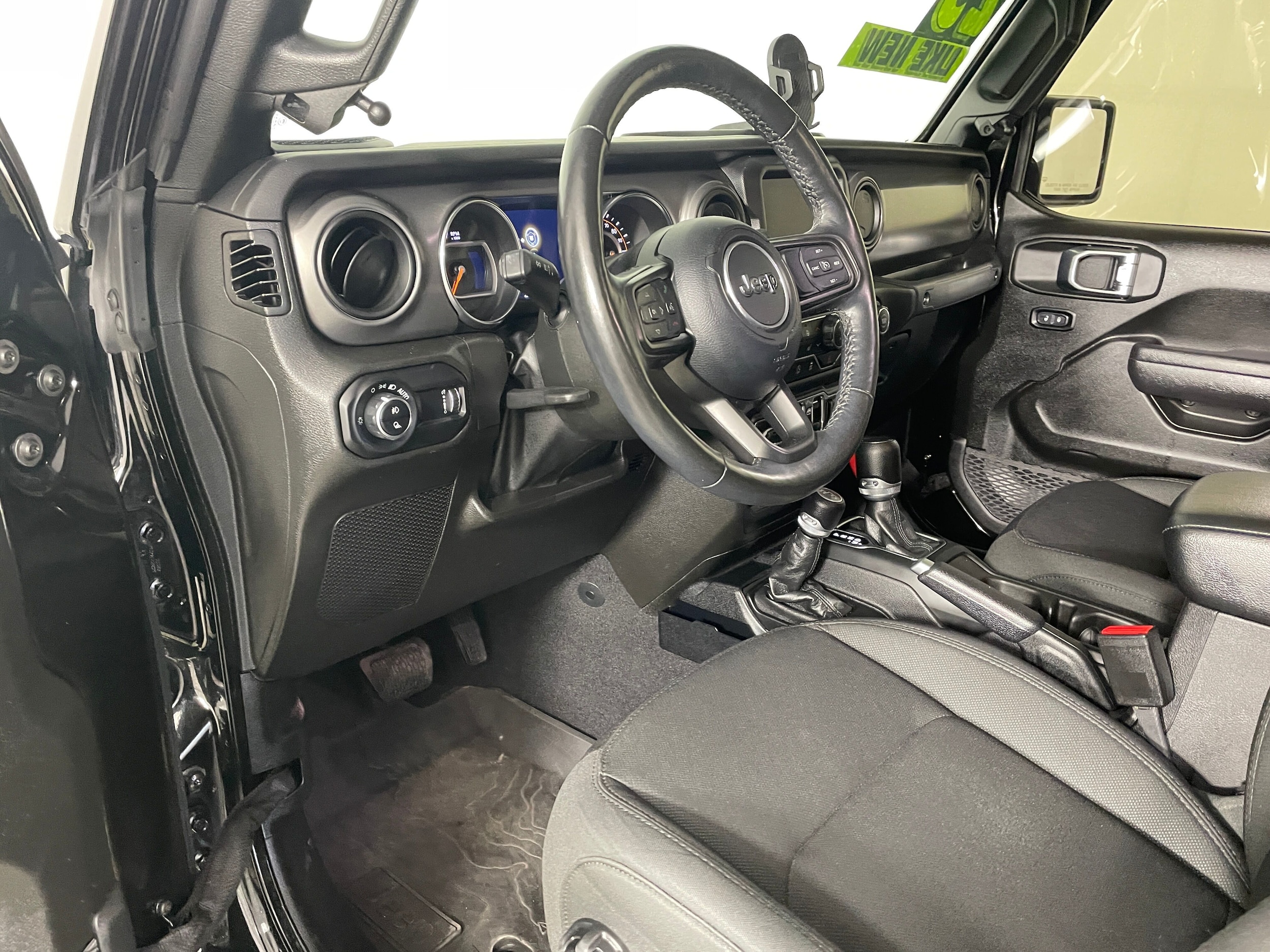 2023 Jeep Gladiator Sport photo 2