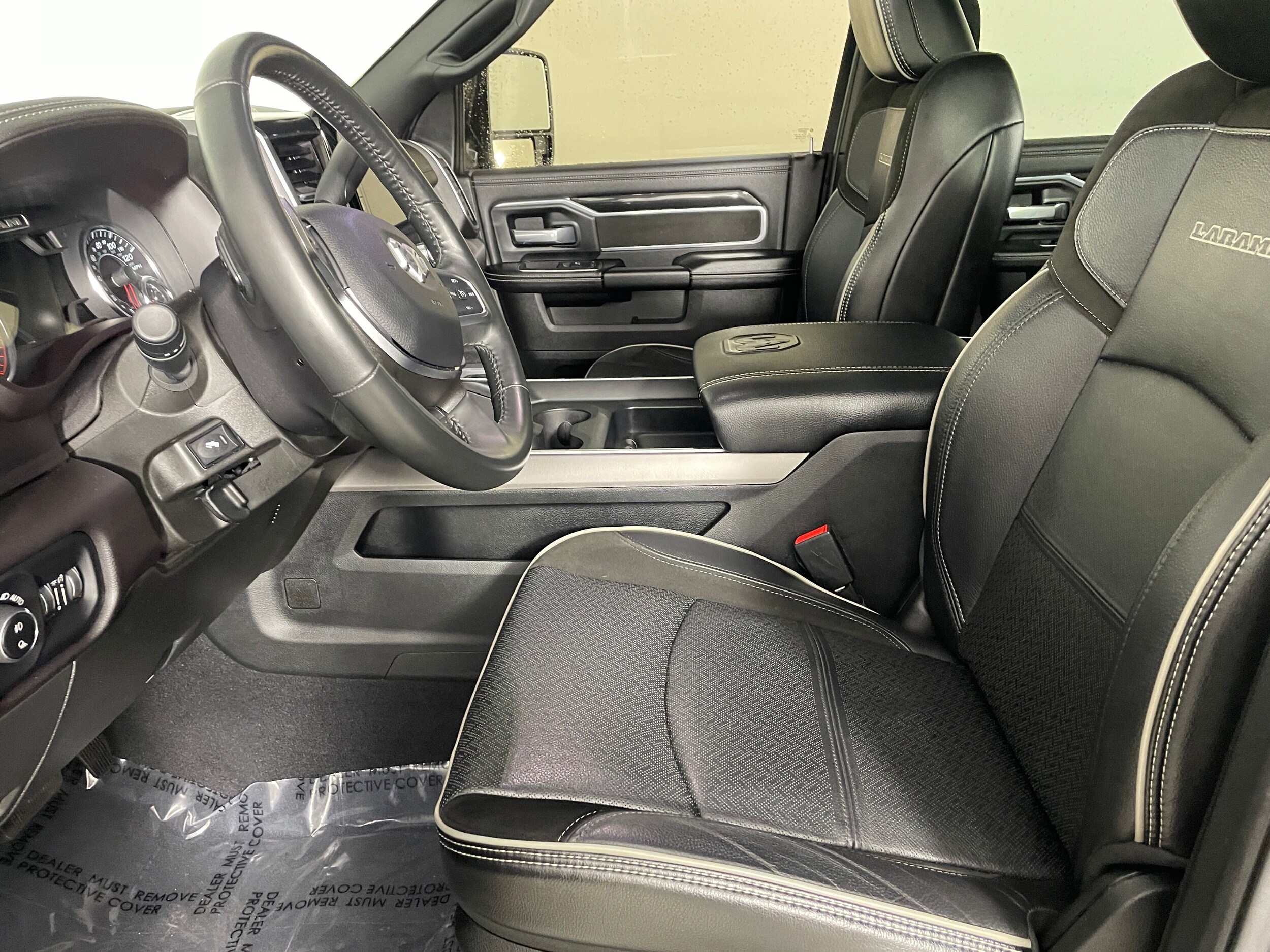 2023 Ram 2500 Laramie photo 2