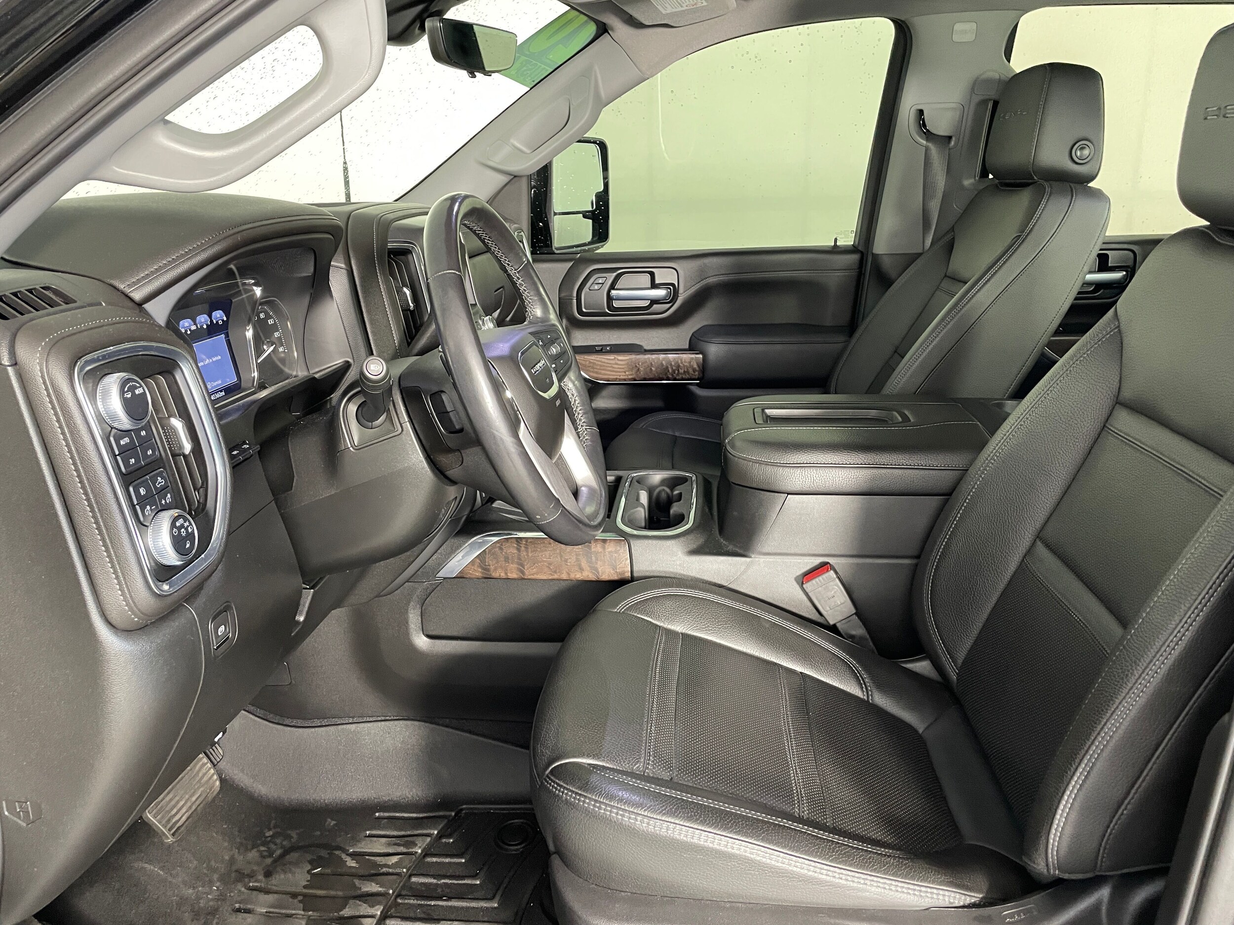 2020 Gmc Sierra Denali photo 2