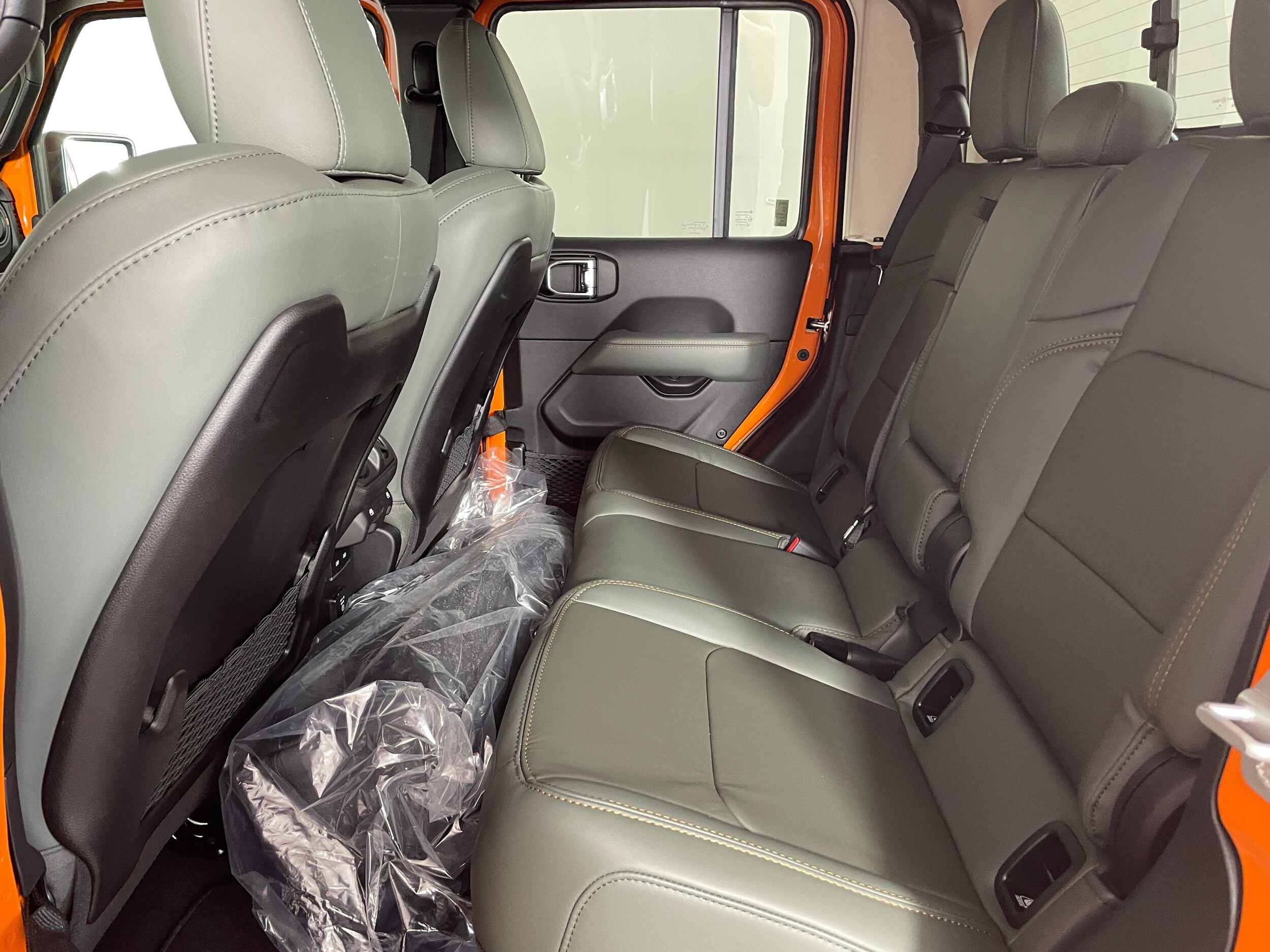 2025 Jeep Gladiator Mojave photo 4