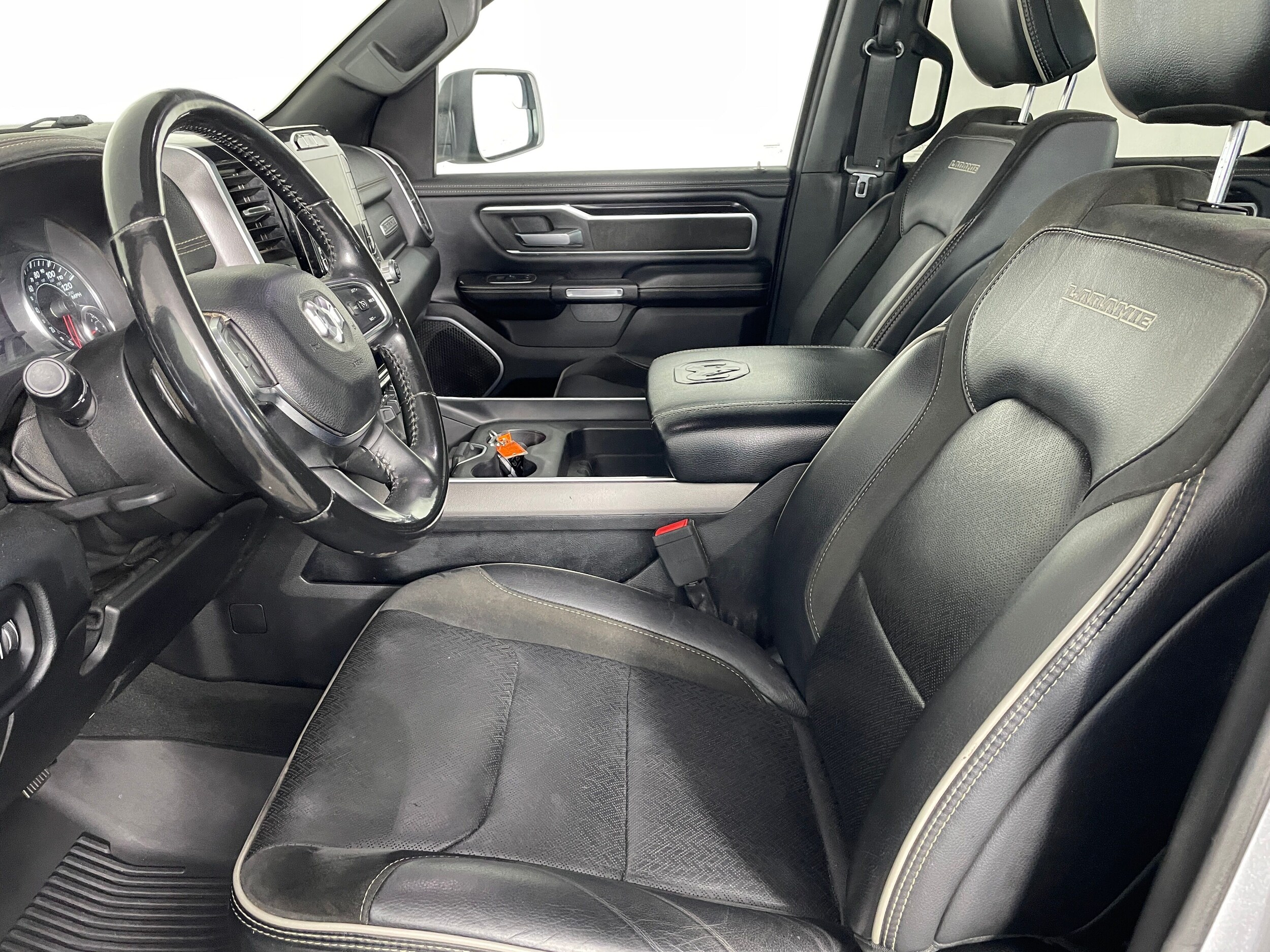 2021 Ram 1500 Laramie photo 2