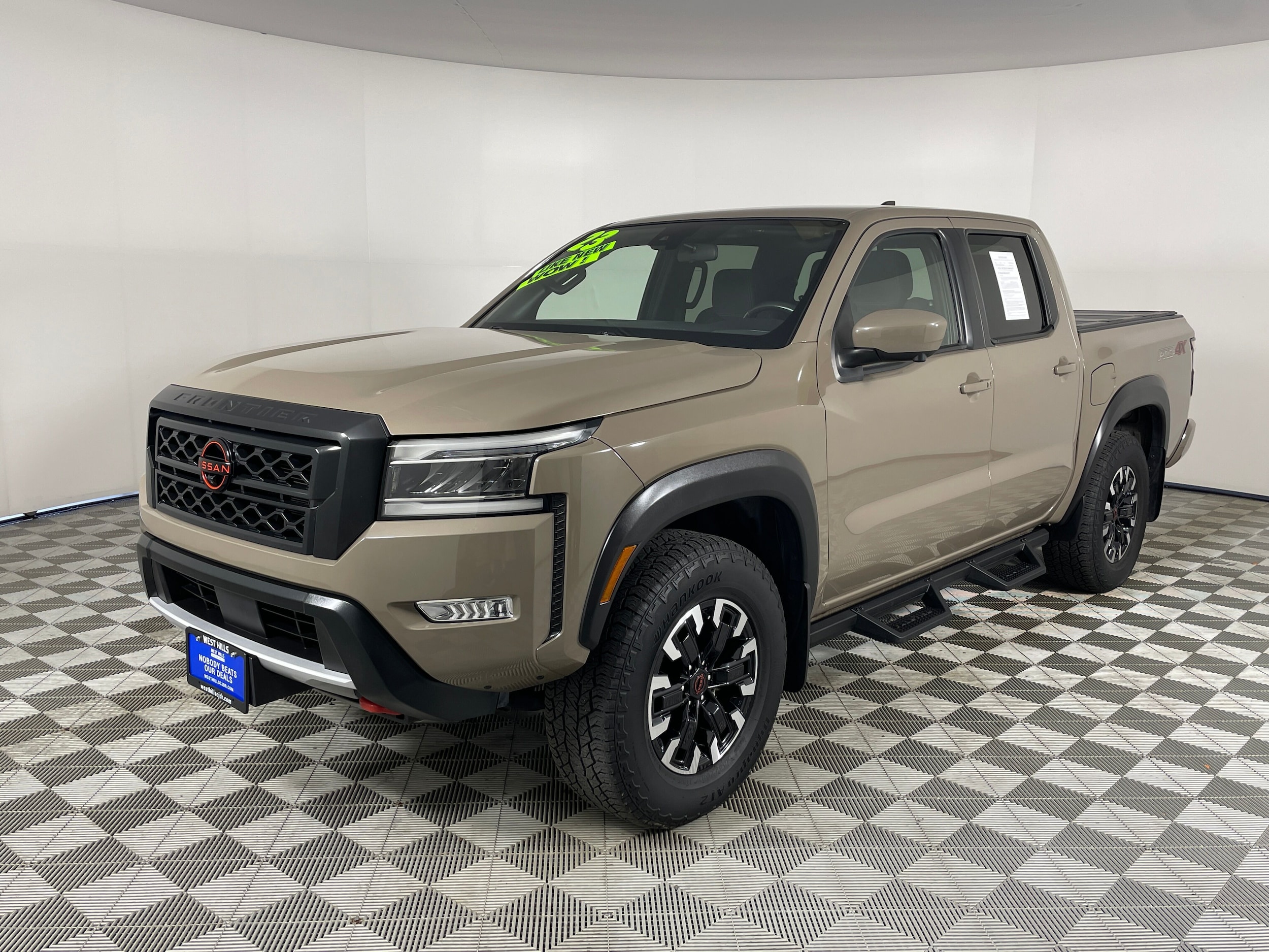 2023 Nissan Frontier