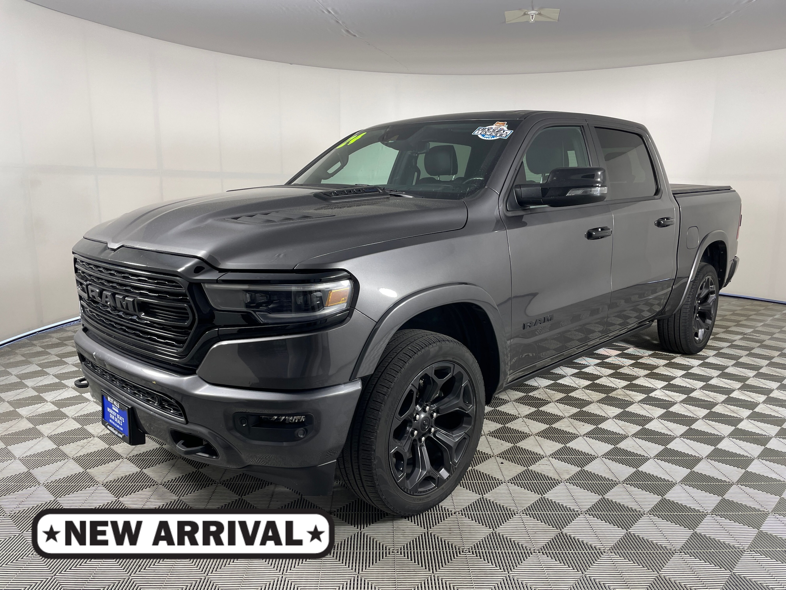 2024 RAM 1500 Limited 4x4 Crew Cab 5'7's photo