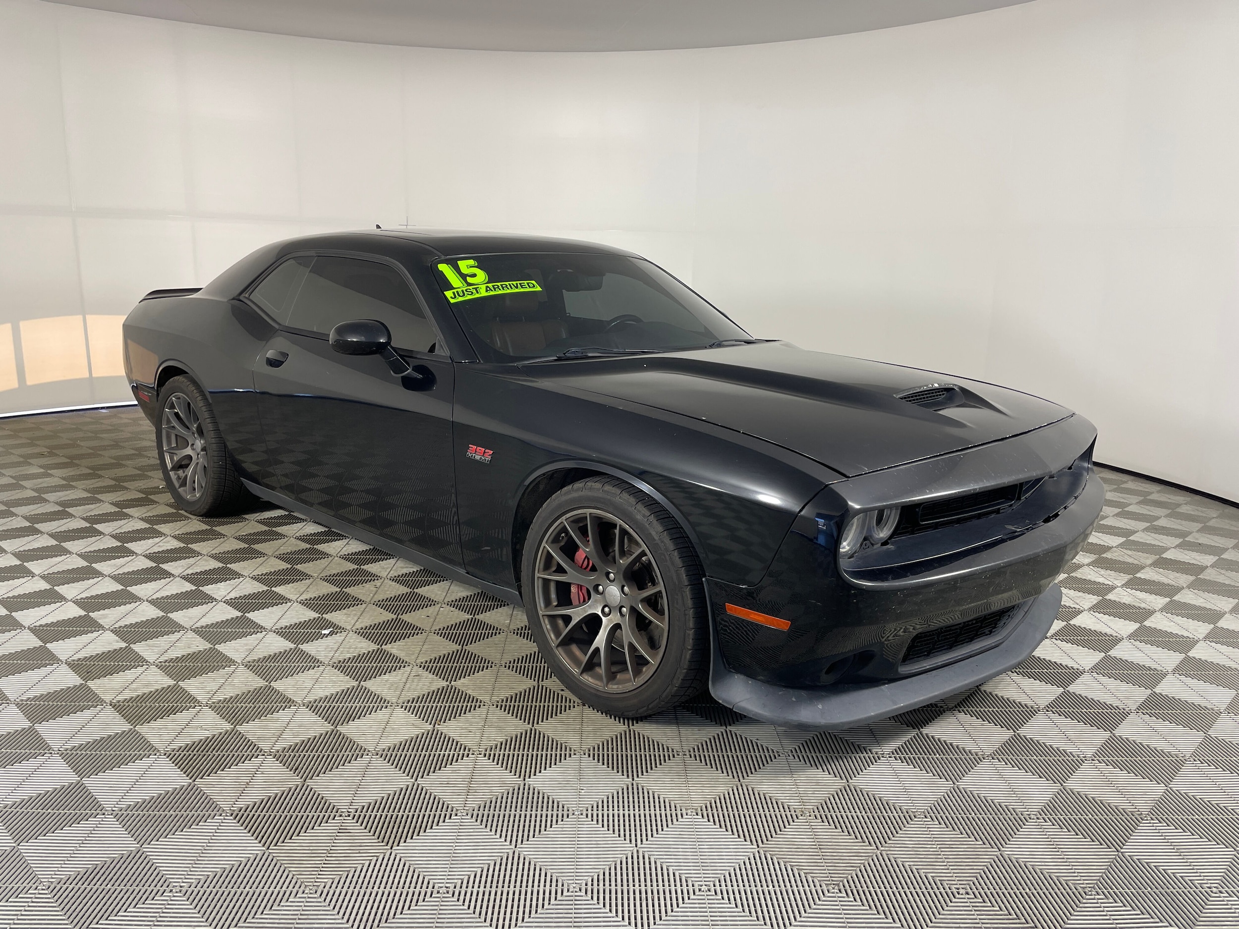 2015 Dodge Challenger SRT8 392 photo 3
