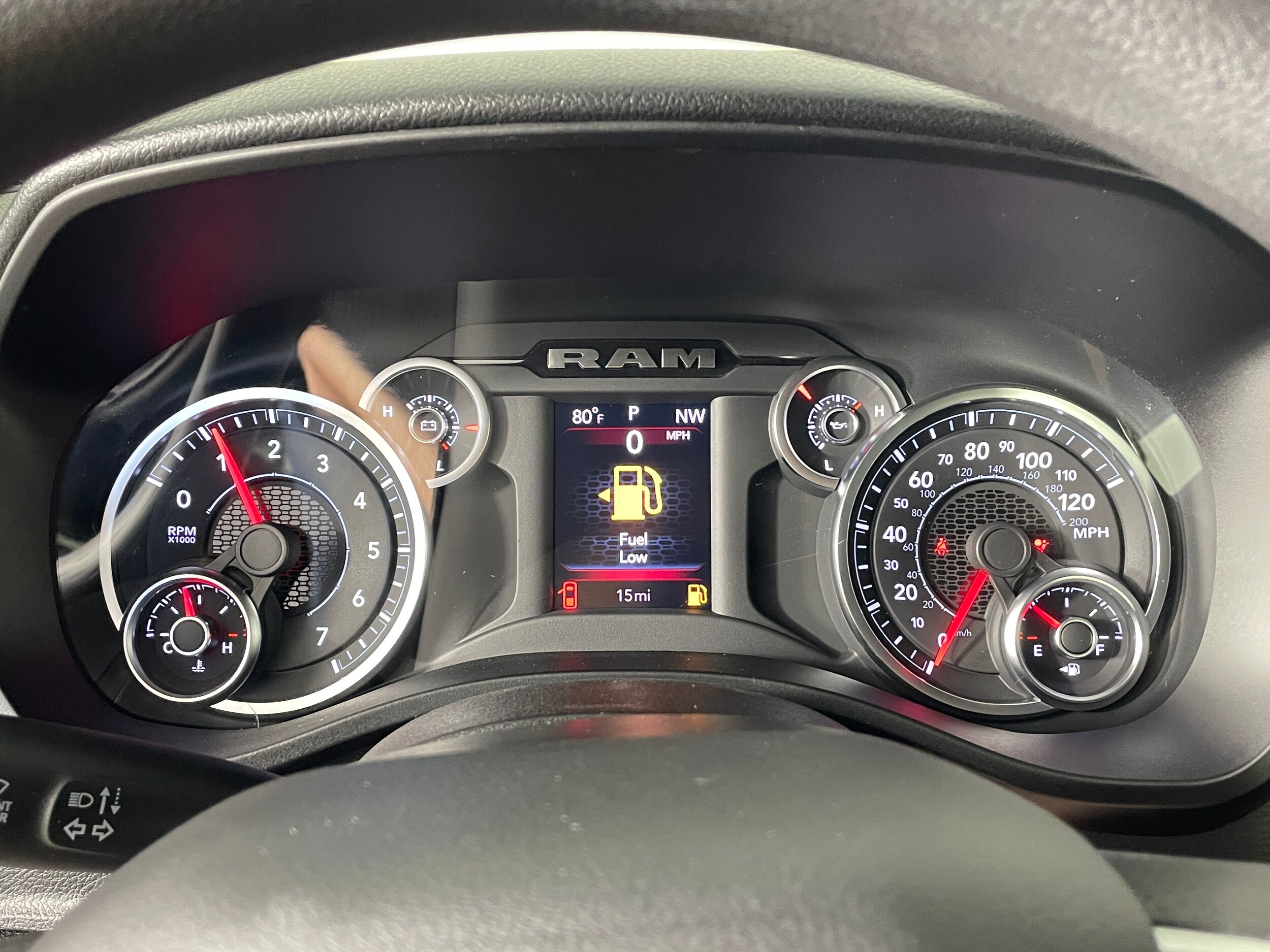 2025 Ram 1500 Tradesman photo 3