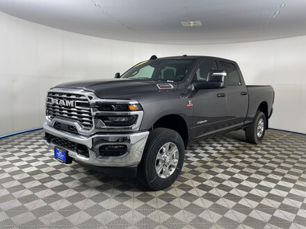 2026 Ram 2500 BIG HORN CREW CAB 4X4 6'4 BOX Pickup