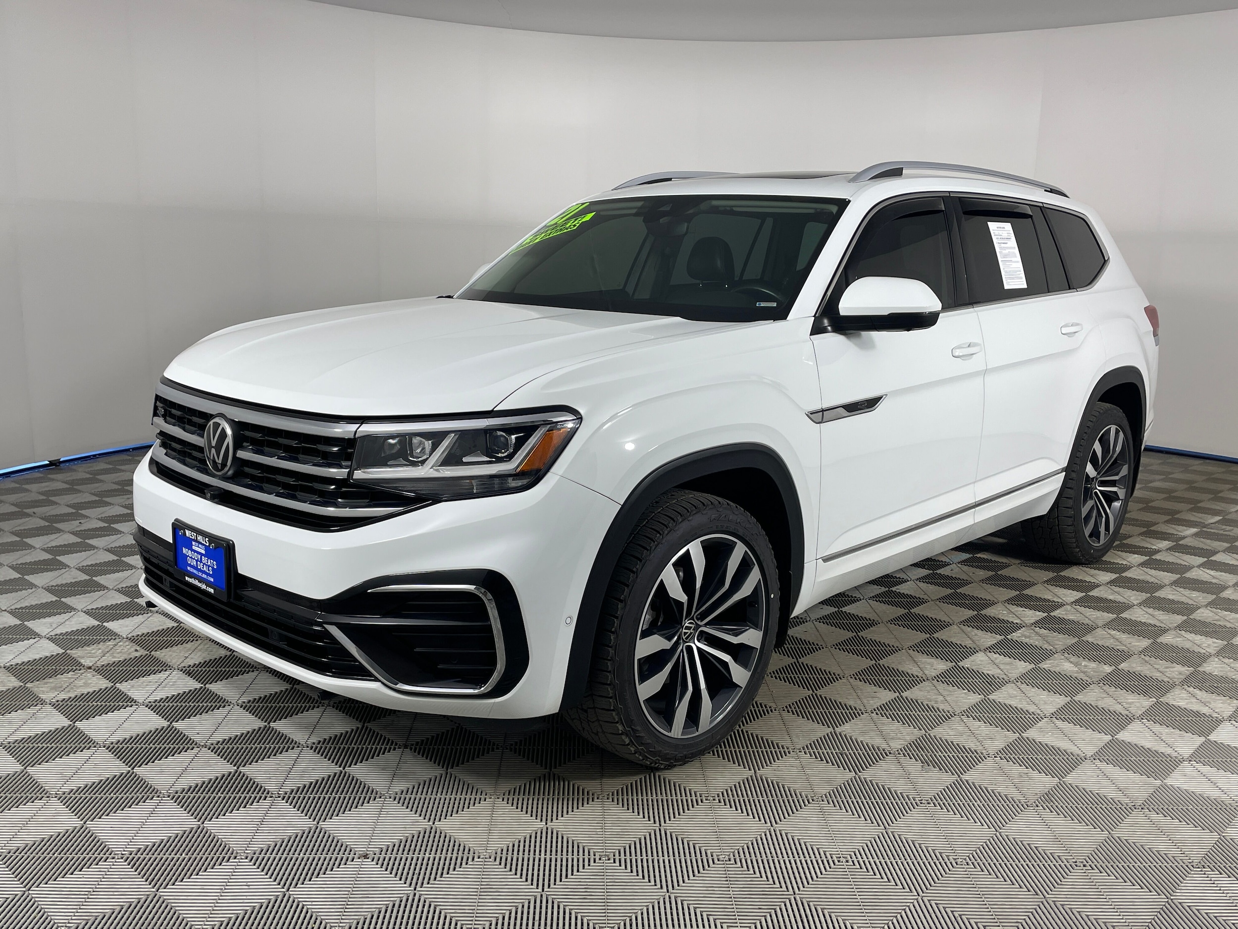 2021 Volkswagen Atlas 3.6L SEL Premium R-Line 4MOTION's photo