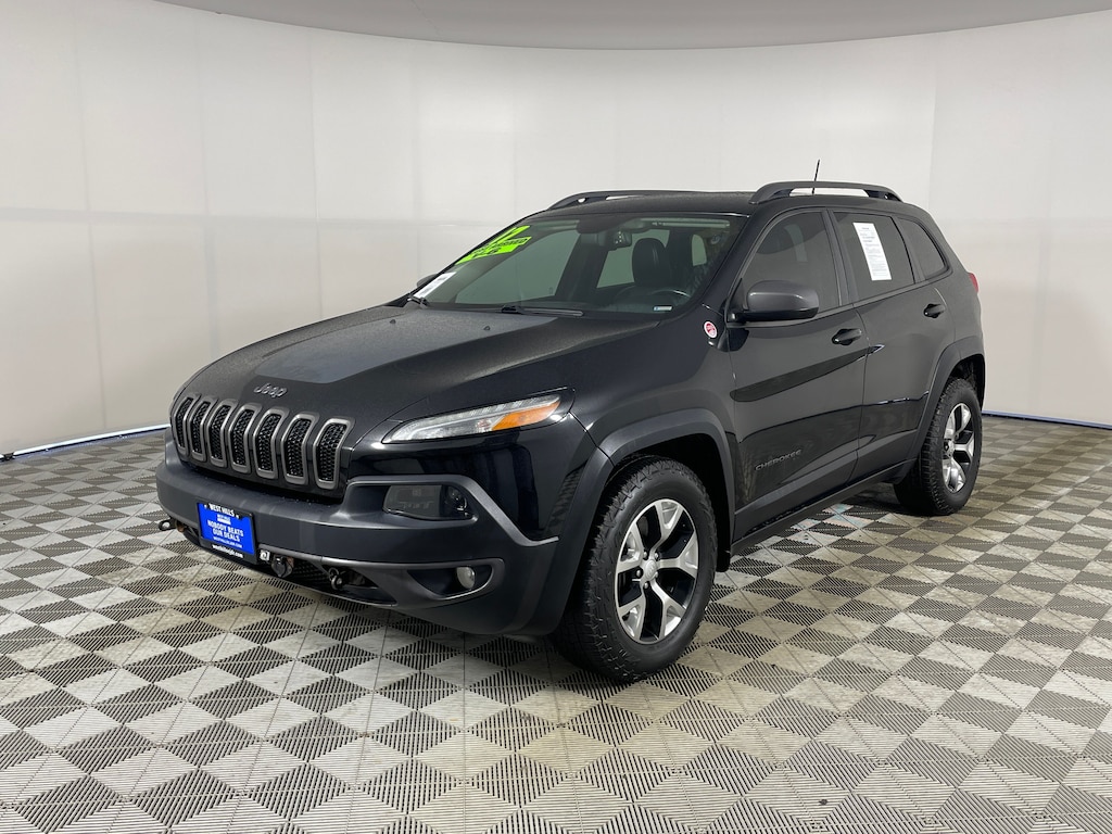 Used 2017 Jeep Cherokee Trailhawk 4x4 SUV