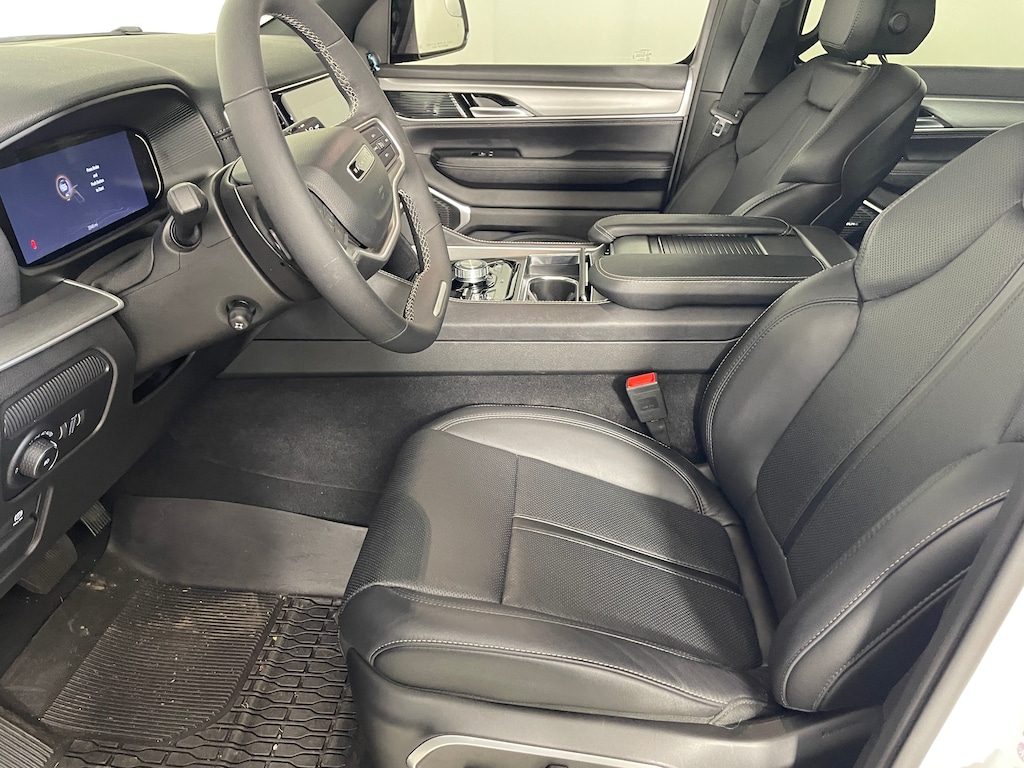 Used 2025 Jeep Wagoneer L Series II SUV