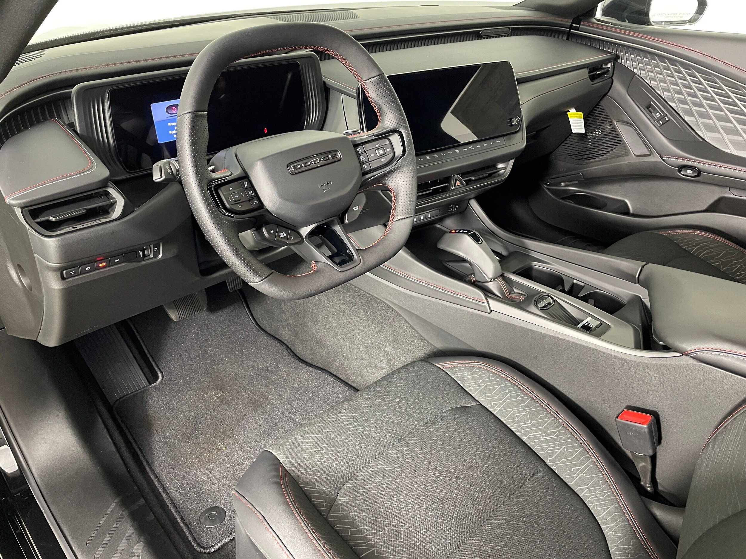 2025 Dodge Charger R/T photo 2