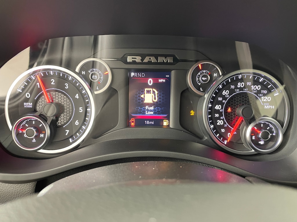 New 2026 Ram 2500 BIG HORN CREW CAB 4X4 6'4 BOX Pickup