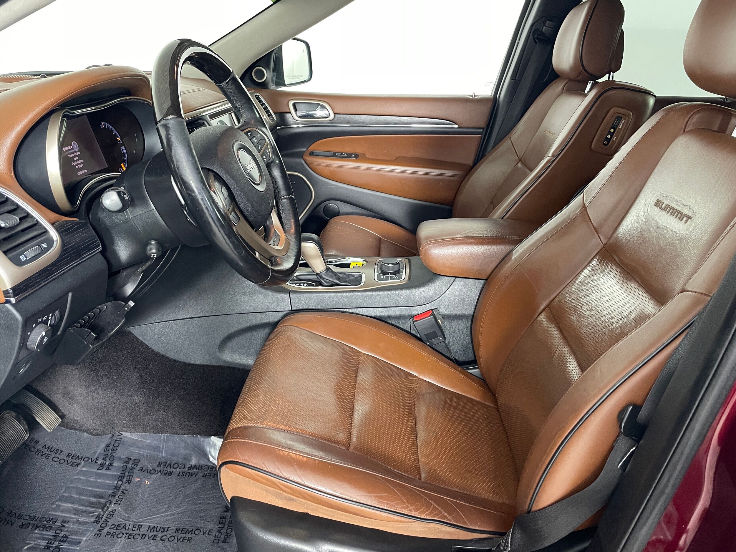 2016 Jeep Grand Cherokee Summit photo 2