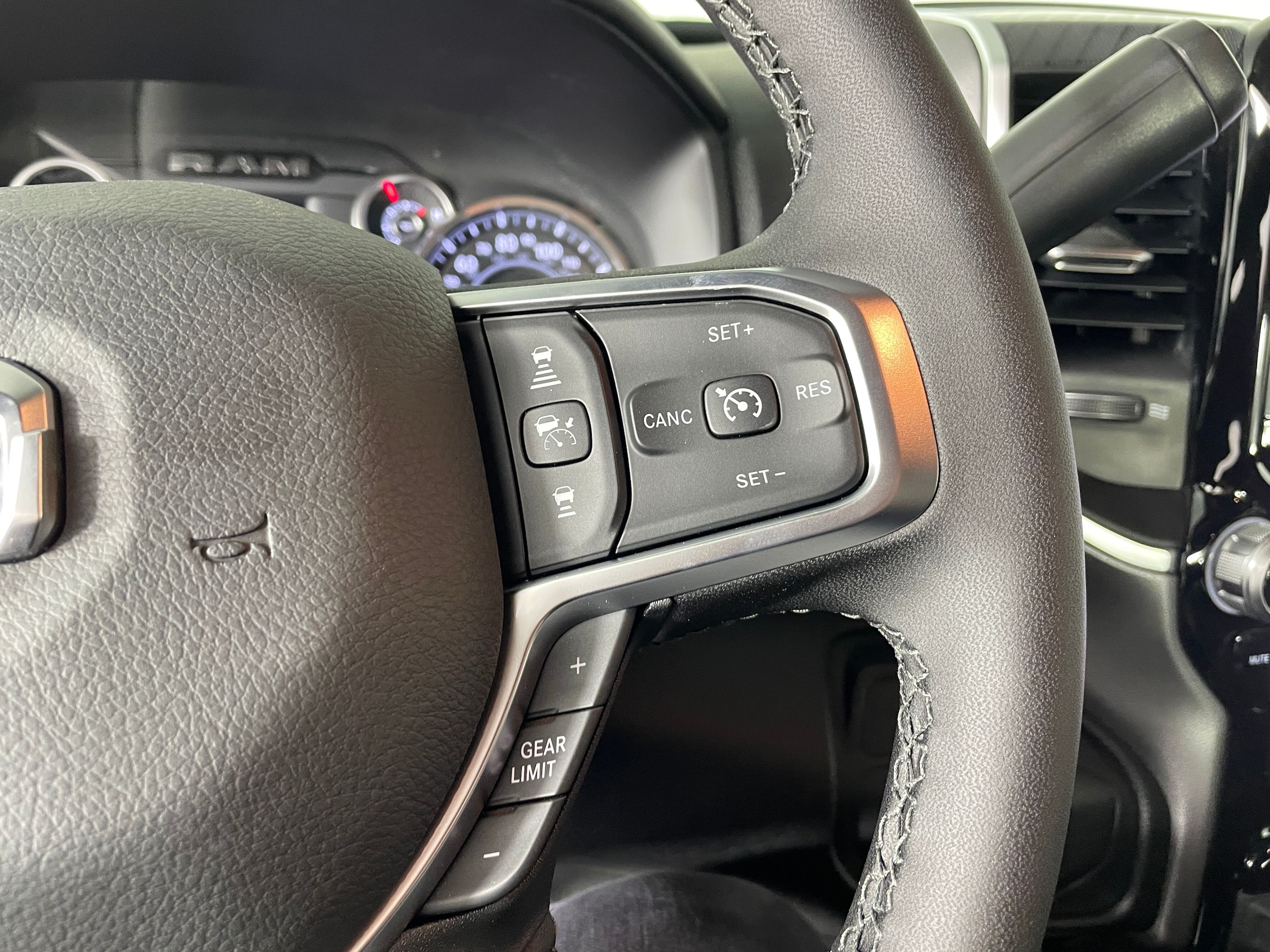 2026 RAM 2500 Big Horn - Photo 8