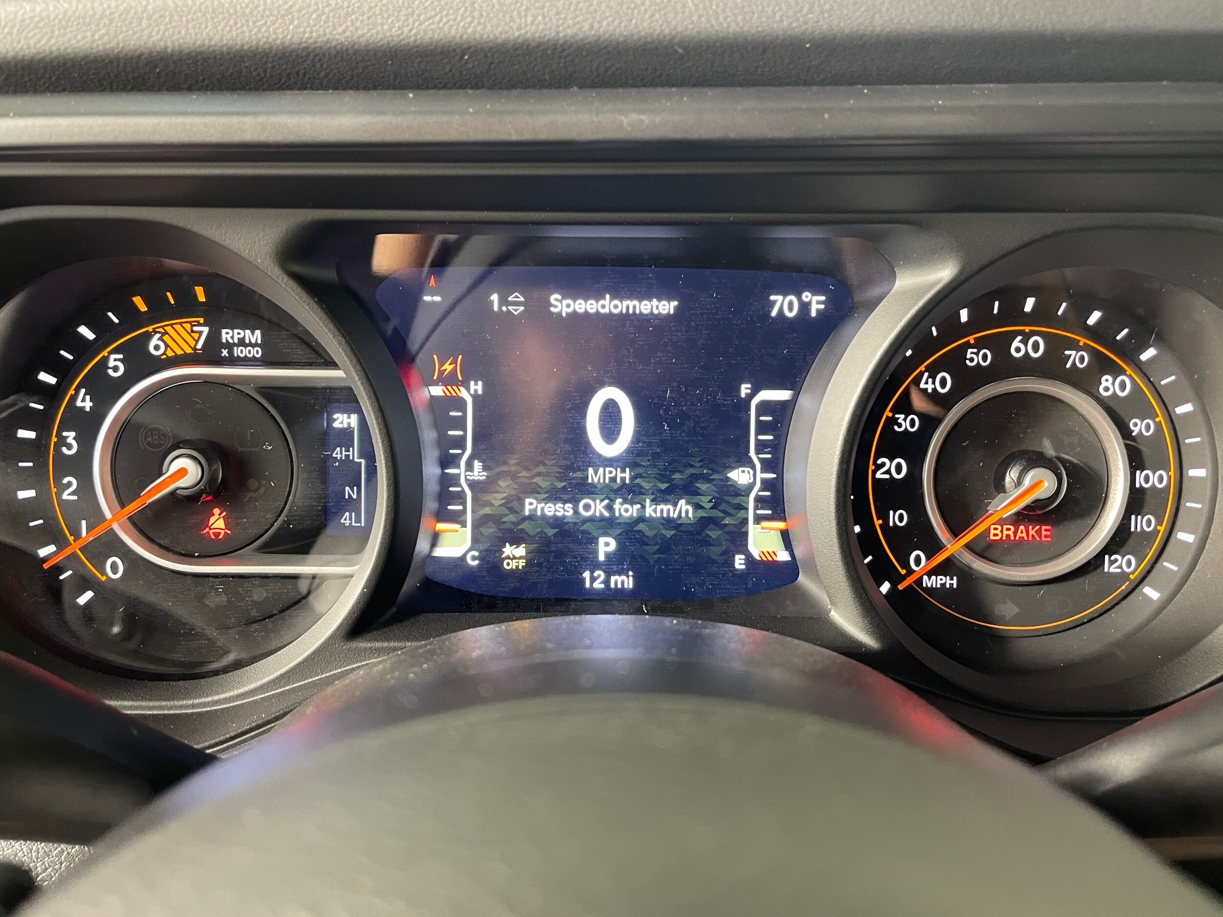 2025 Jeep Wrangler Rubicon photo 4