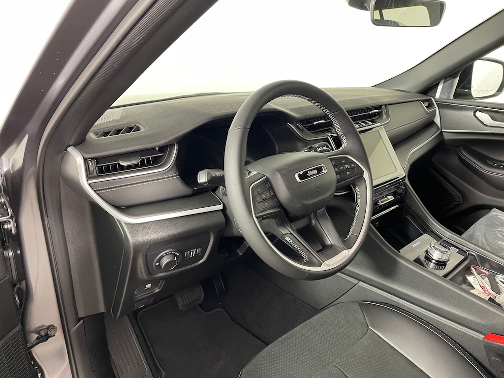 New 2025 Jeep Grand Cherokee ALTITUDE 4X4 Sport Utility