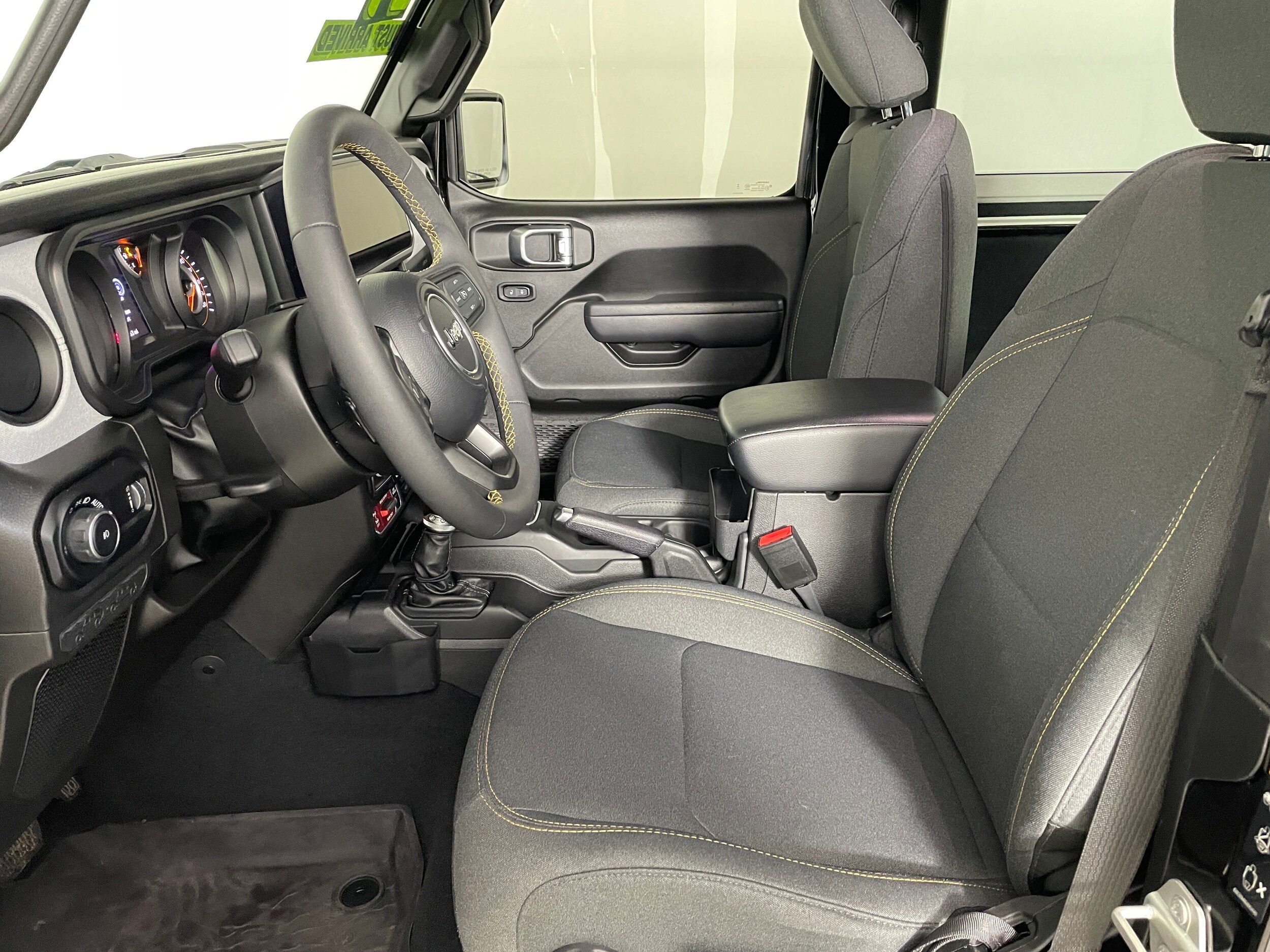 2024 Jeep Wrangler Sport Willys photo 2