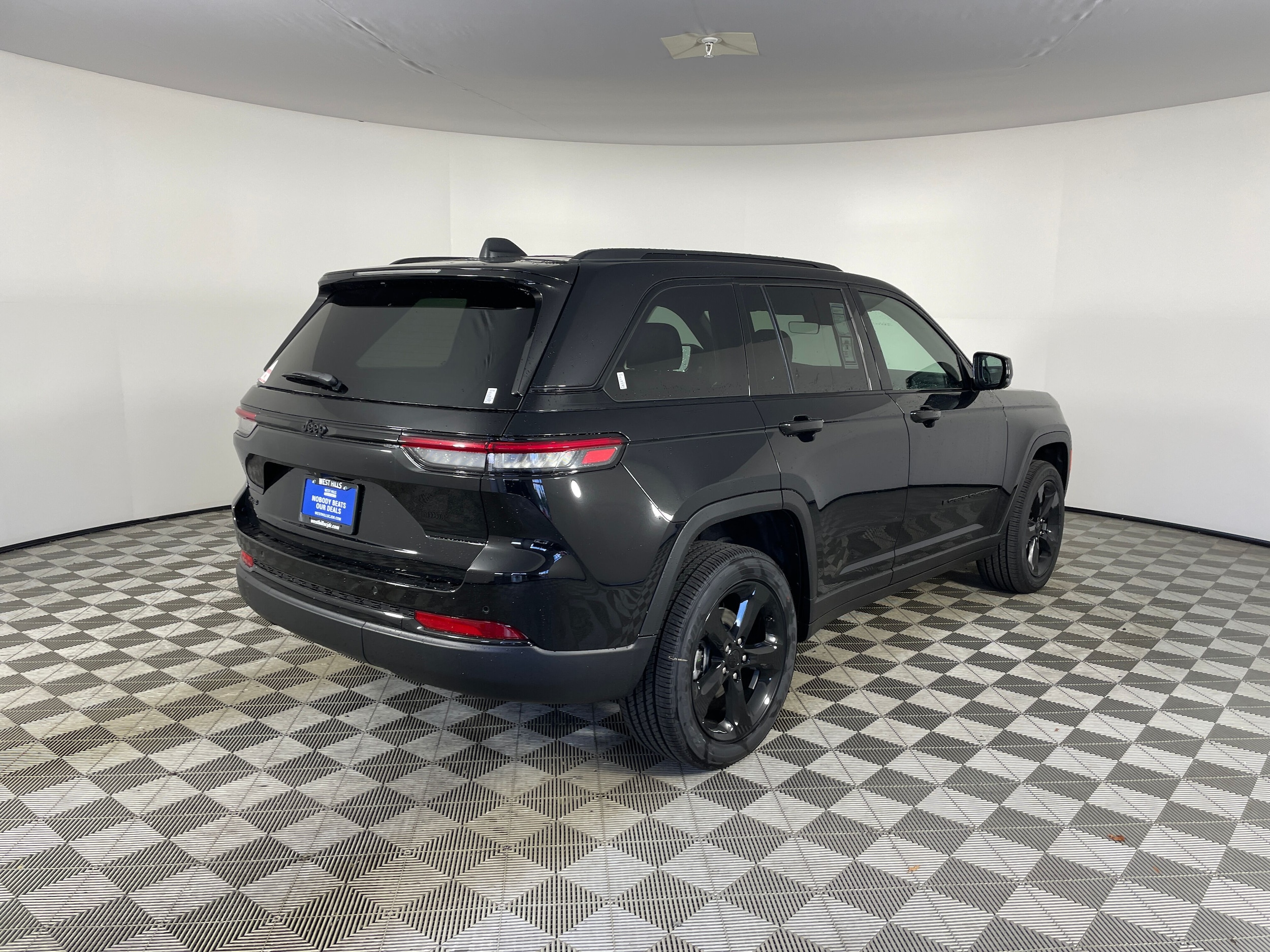 2025 Jeep Grand Cherokee Altitude - Photo 6