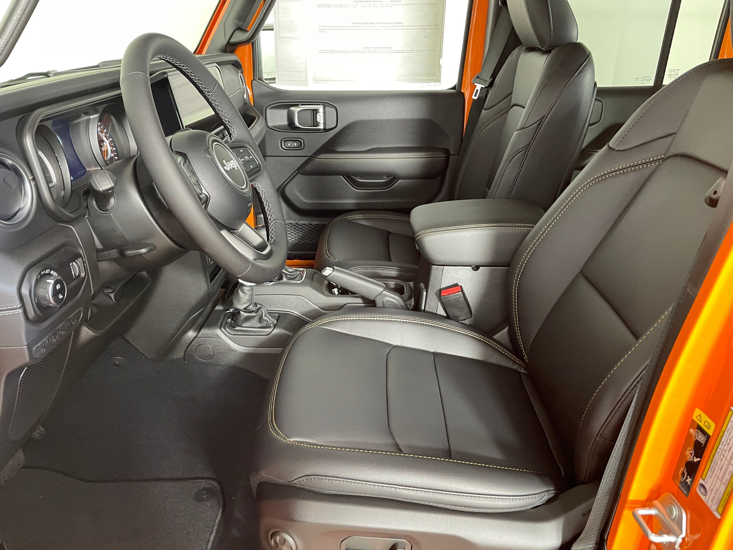 2025 Jeep Gladiator Sport photo 2