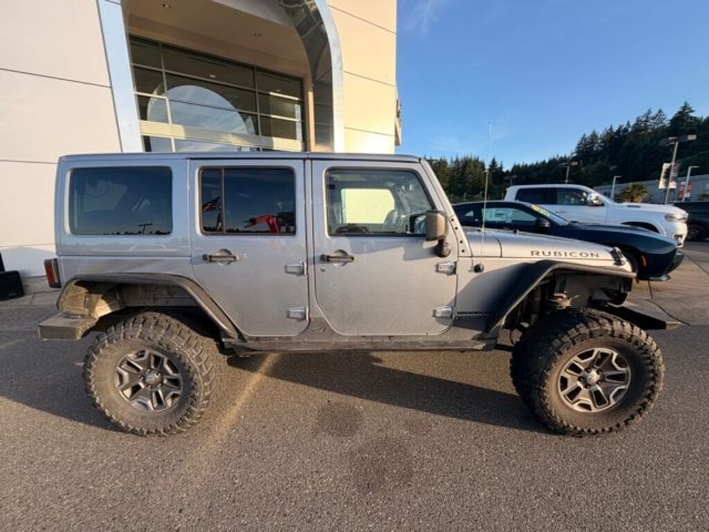 Used 2013 Jeep Wrangler Unlimited Rubicon SUV