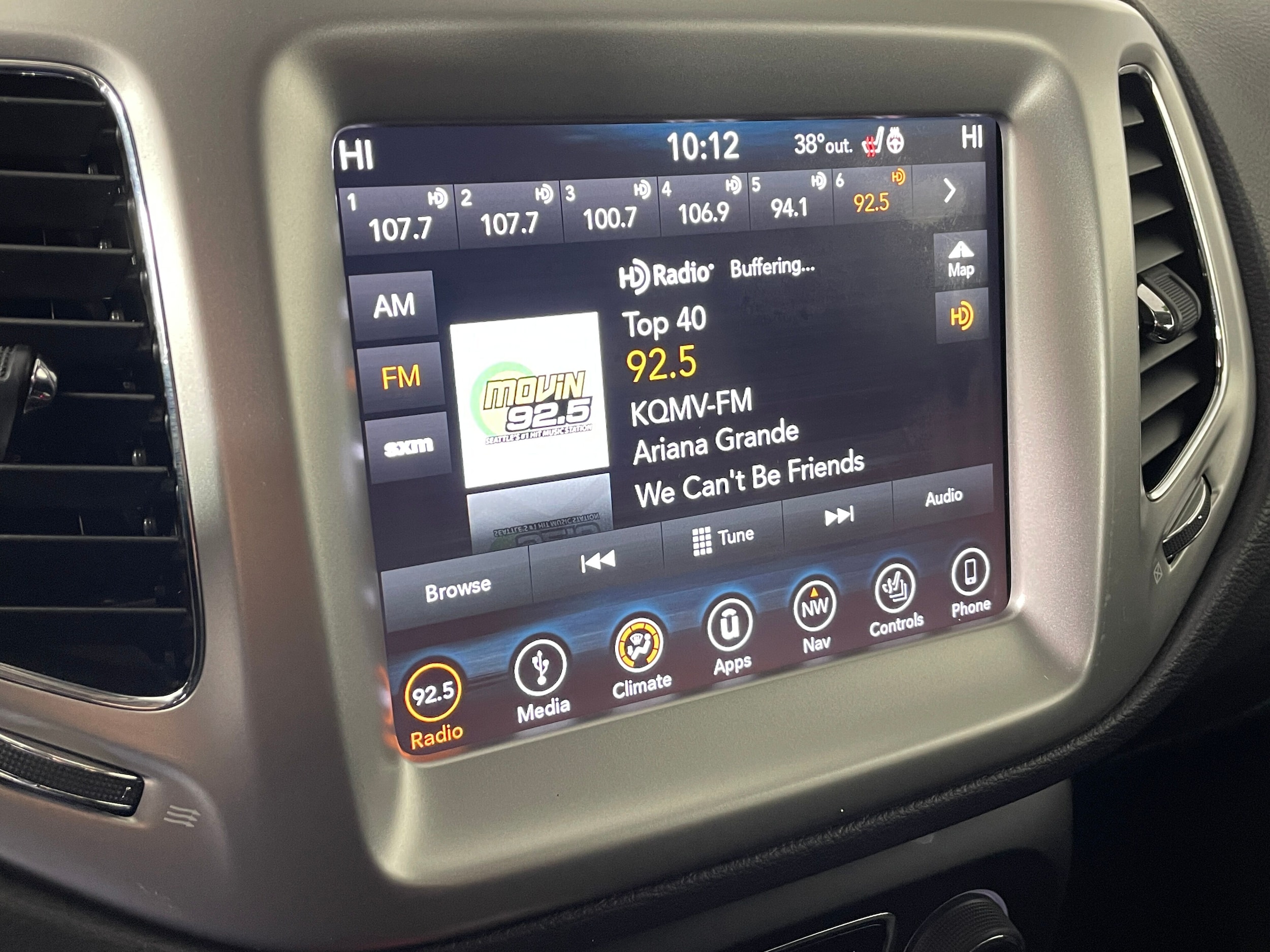 2018 Jeep Compass Latitude 4x4 photo 6