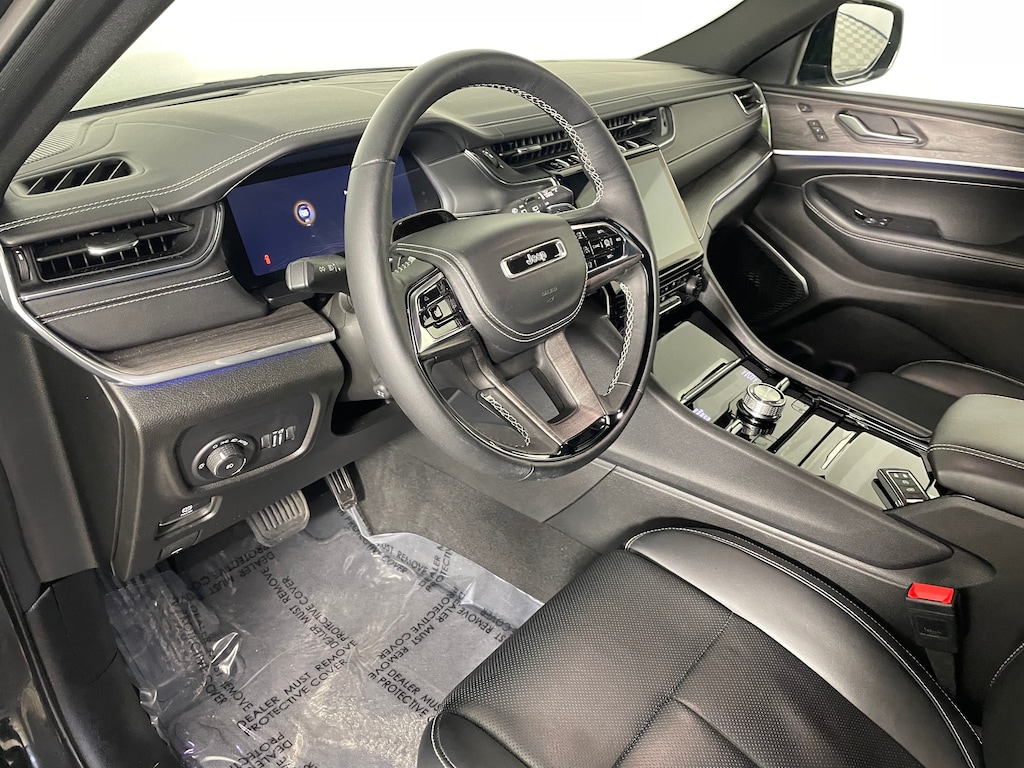 Used 2025 Jeep Grand Cherokee L Overland SUV