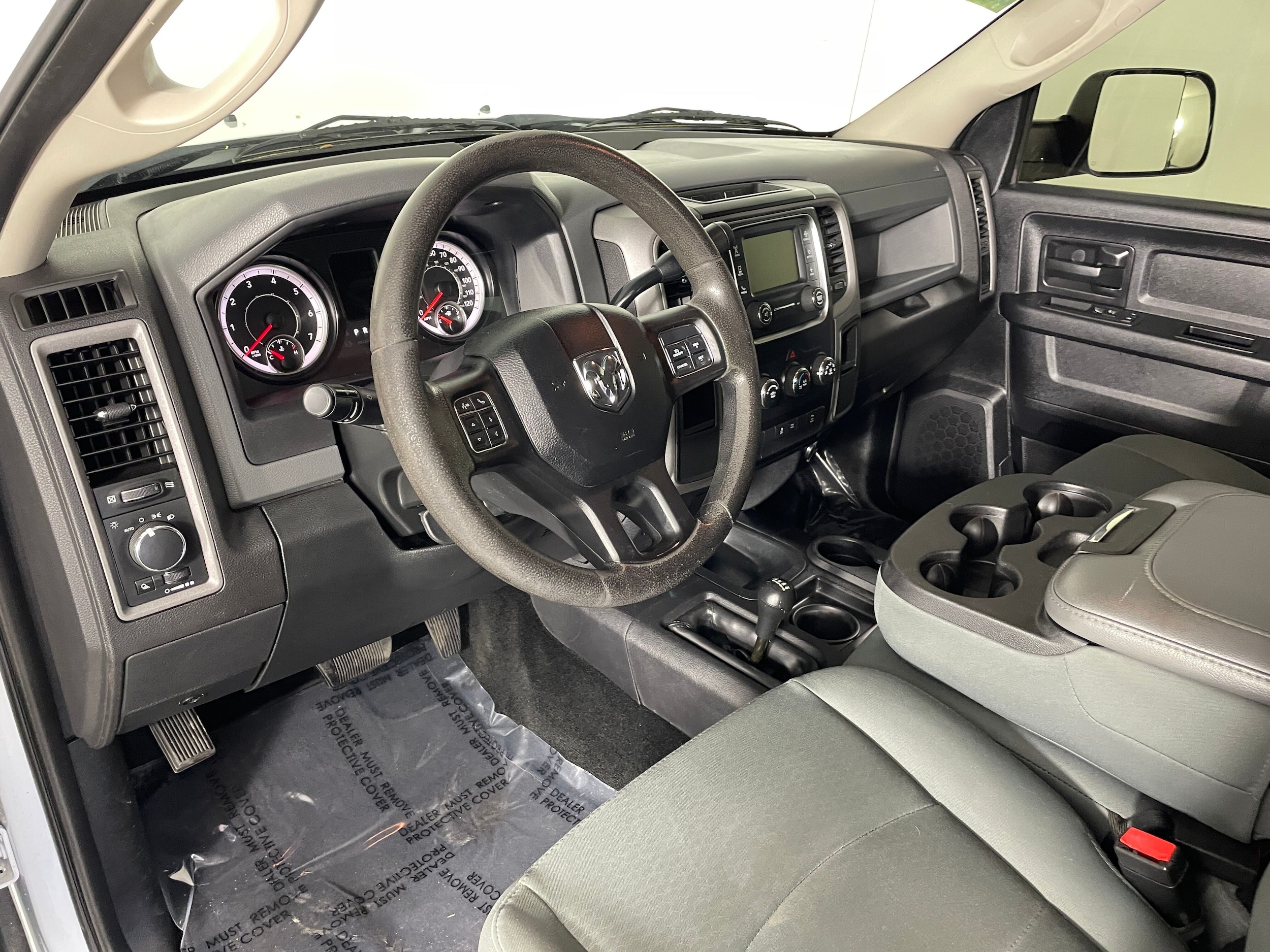2016 Ram 2500 Tradesman photo 2