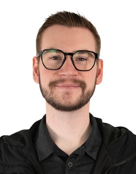 Staff member Michael Lash from 7713486ba06f