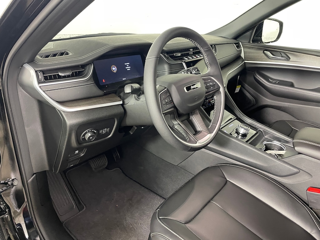 New 2025 Jeep Grand Cherokee L LIMITED 4X4 Sport Utility