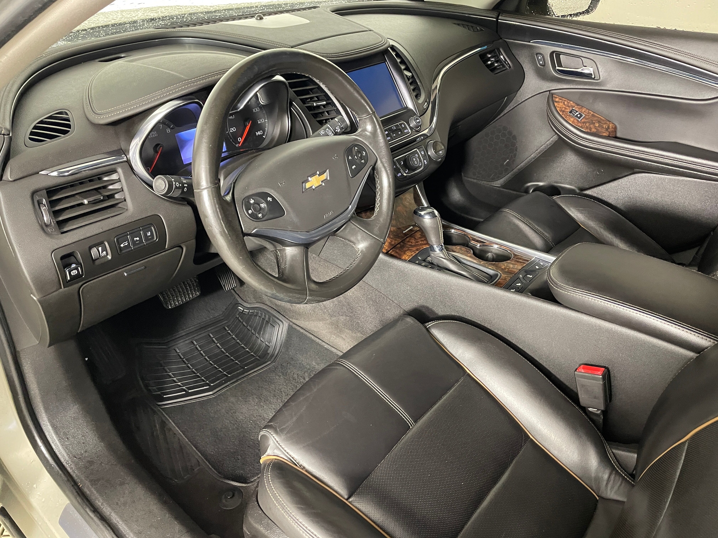 2014 Chevrolet Impala LTZ w/1LZ photo 2