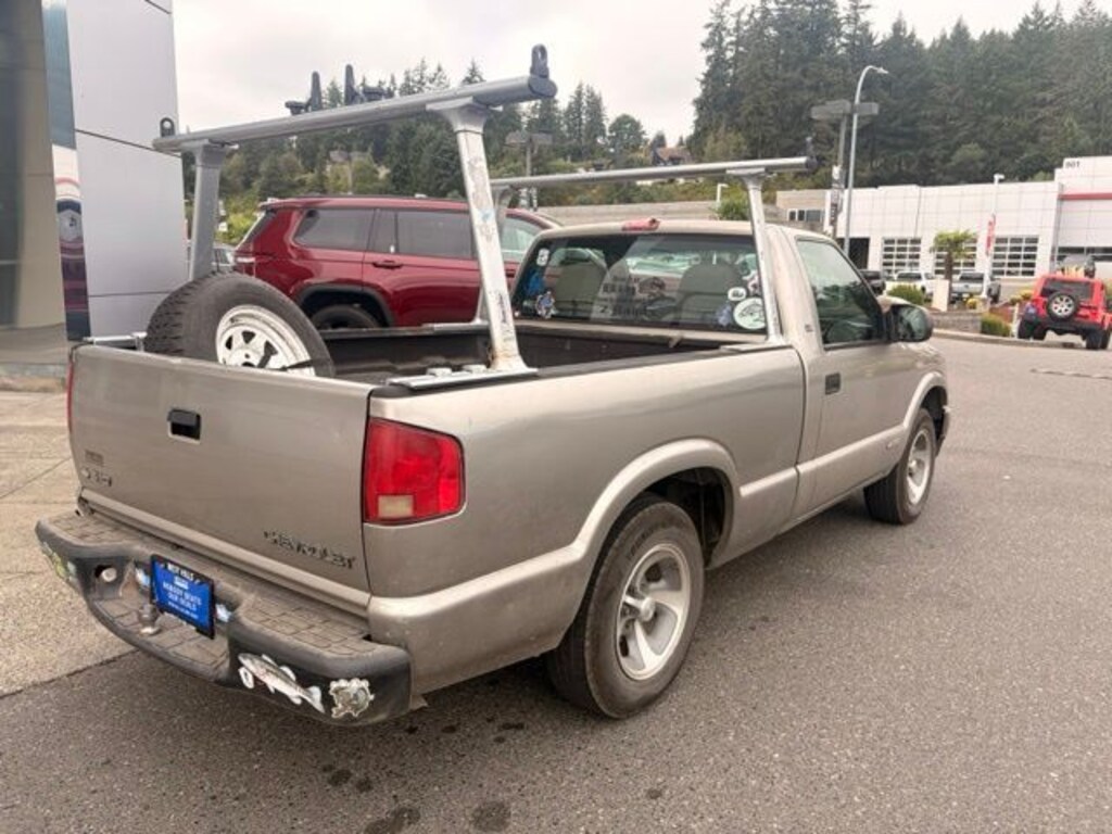 Used 2003 Chevrolet S-10 LS Truck Regular Cab