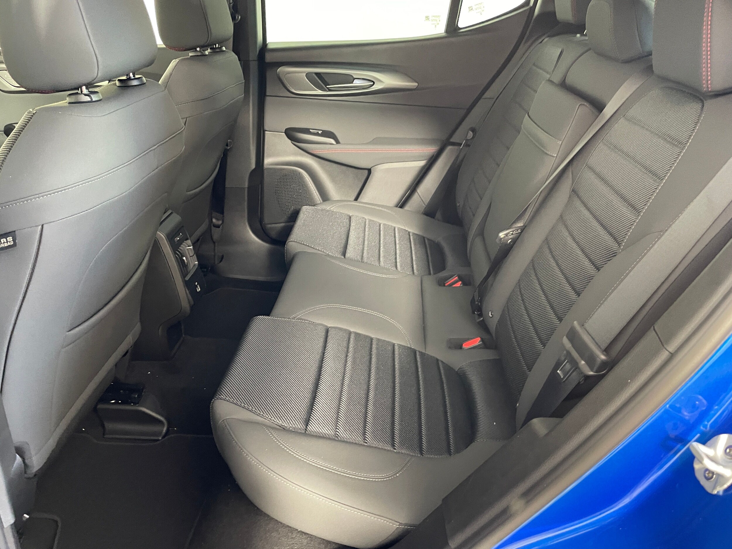 2025 Dodge Hornet GT photo 4