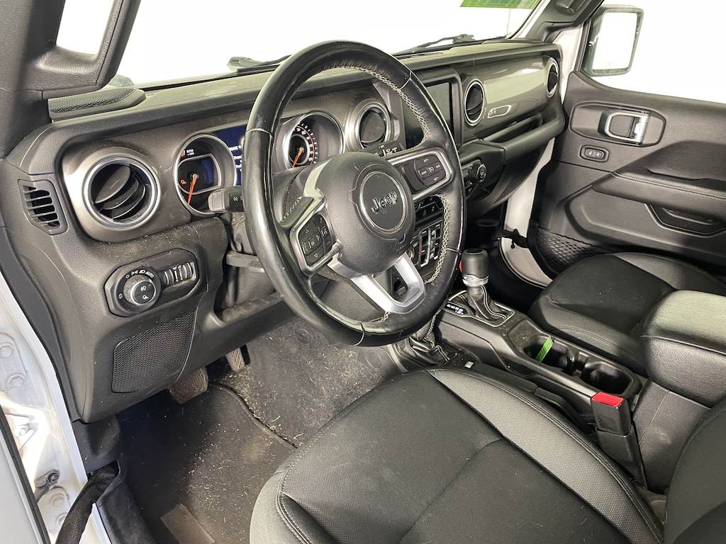 Used 2020 Jeep Gladiator Overland Truck Crew Cab