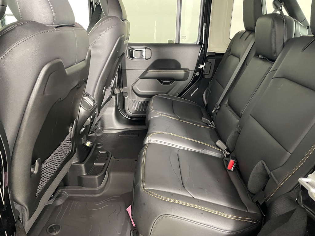 New 2026 Jeep Wrangler 4-DOOR SAHARA Sport Utility