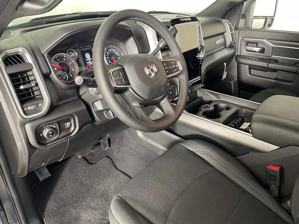 New 2026 Ram 2500 BIG HORN CREW CAB 4X4 6'4 BOX Pickup