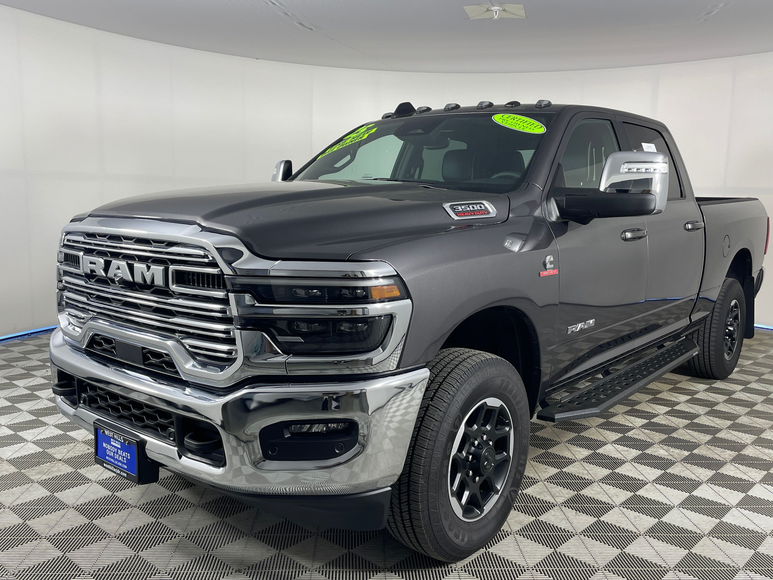 2025 RAM 3500 Laramie 4X4 Crew Cab SWB's photo
