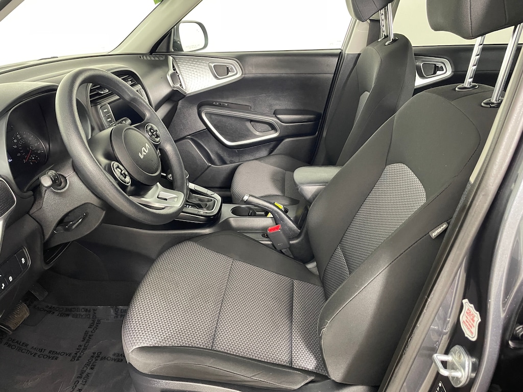 Used 2022 Kia Soul LX Hatchback