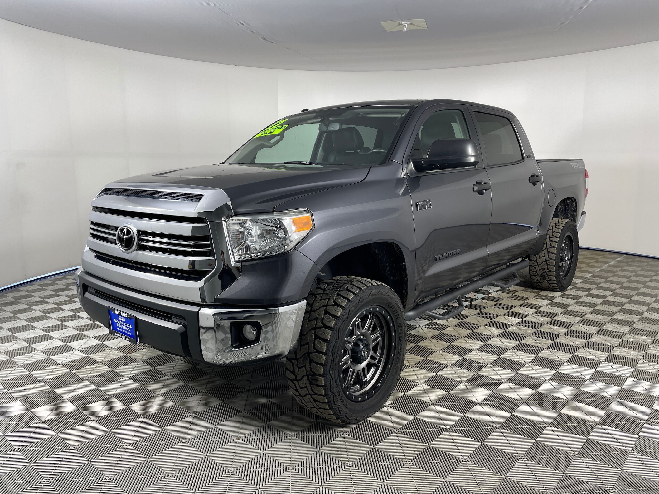 2017 Toyota Tundra Truck CrewMax 